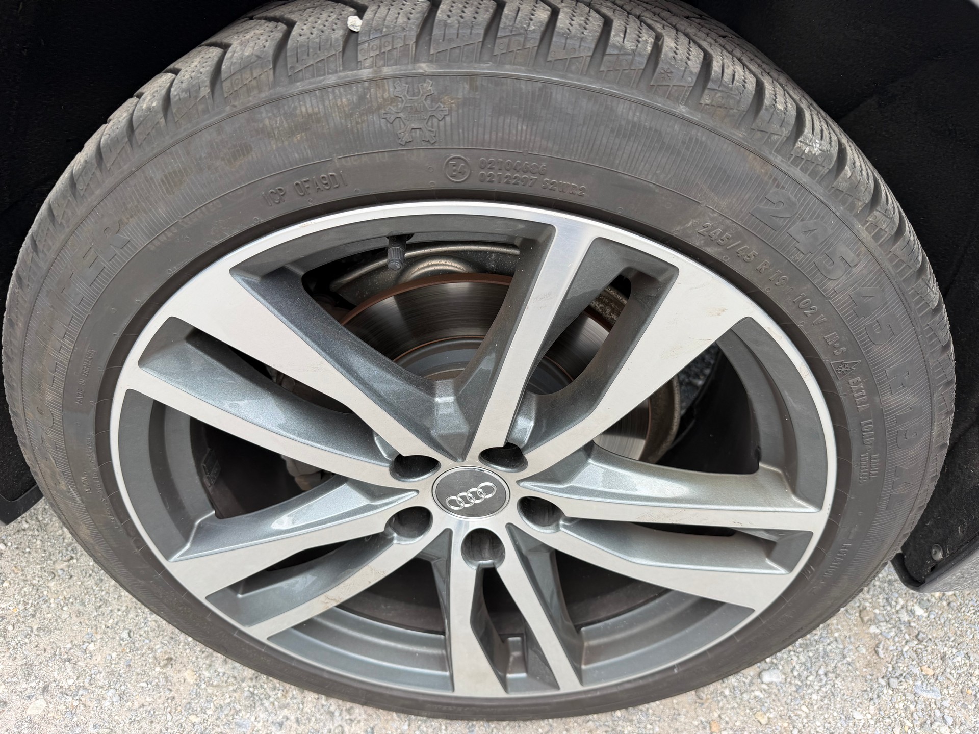 AUDI 40 tdi Avant Quattro-image-11