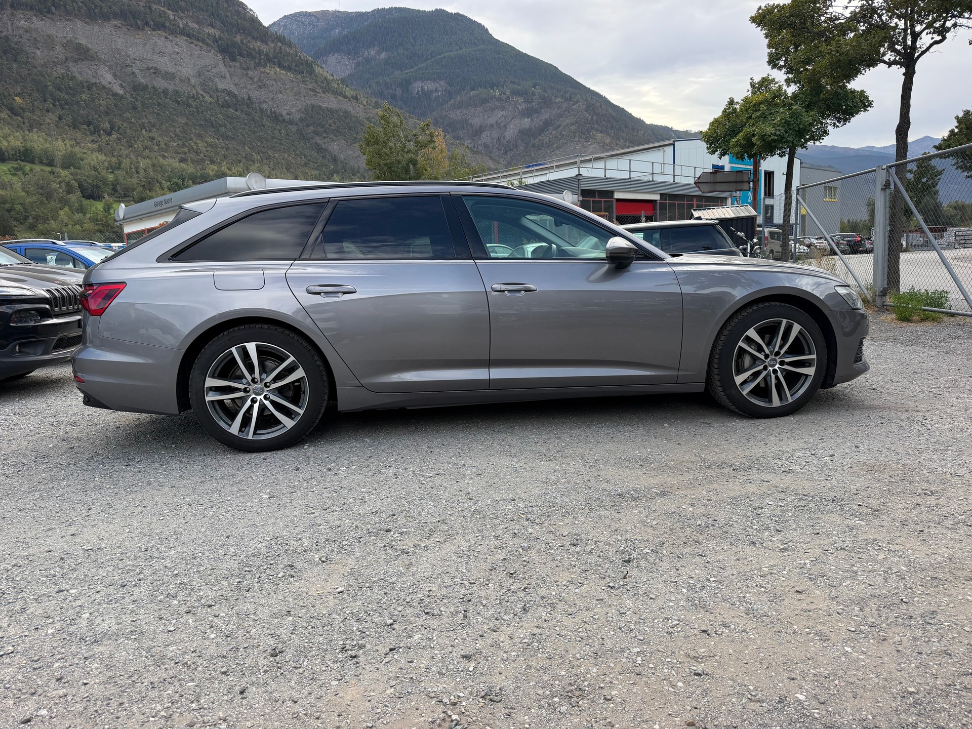 AUDI 40 tdi Avant Quattro-image-4