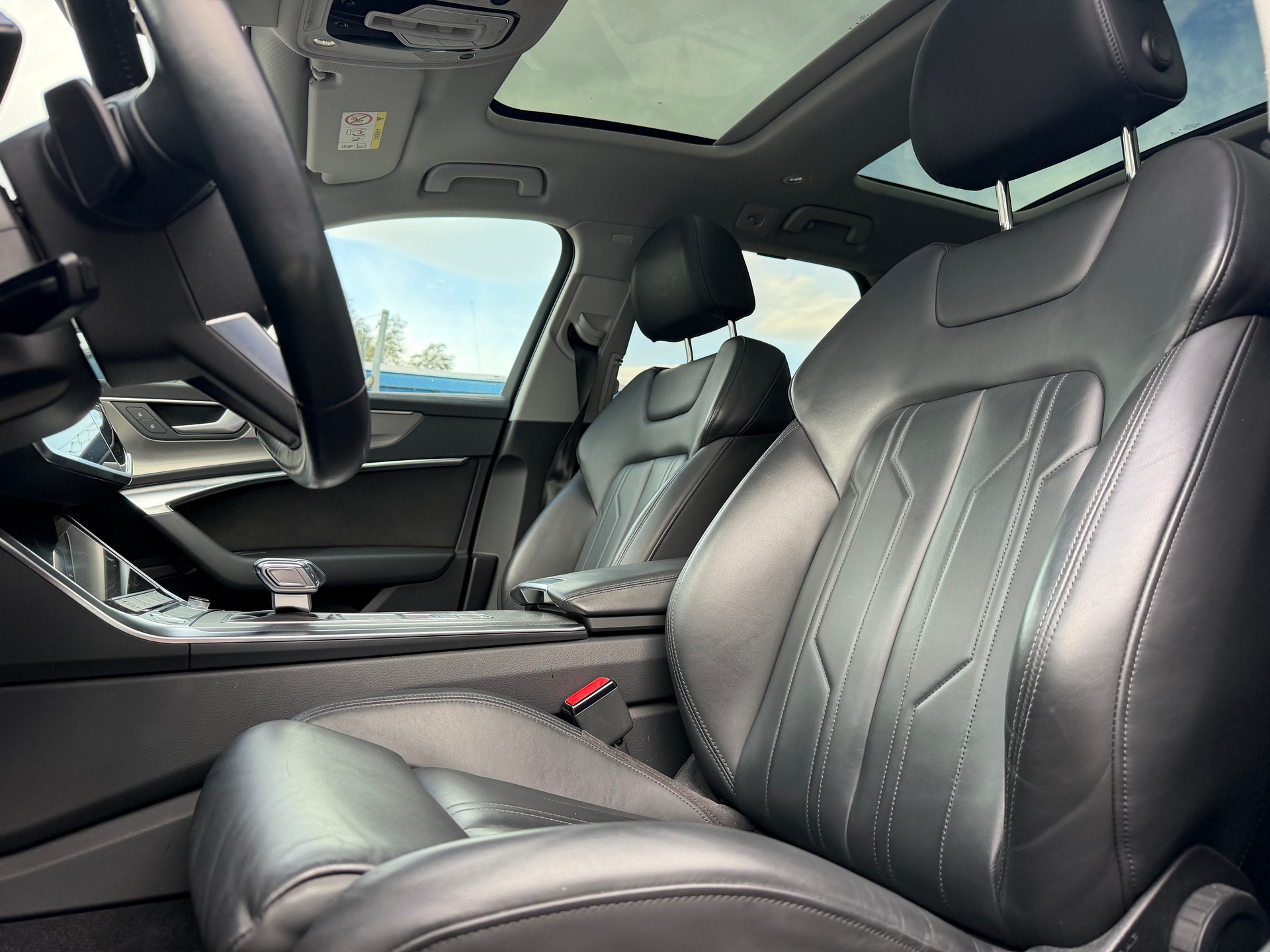 AUDI 40 tdi Avant Quattro-image-8