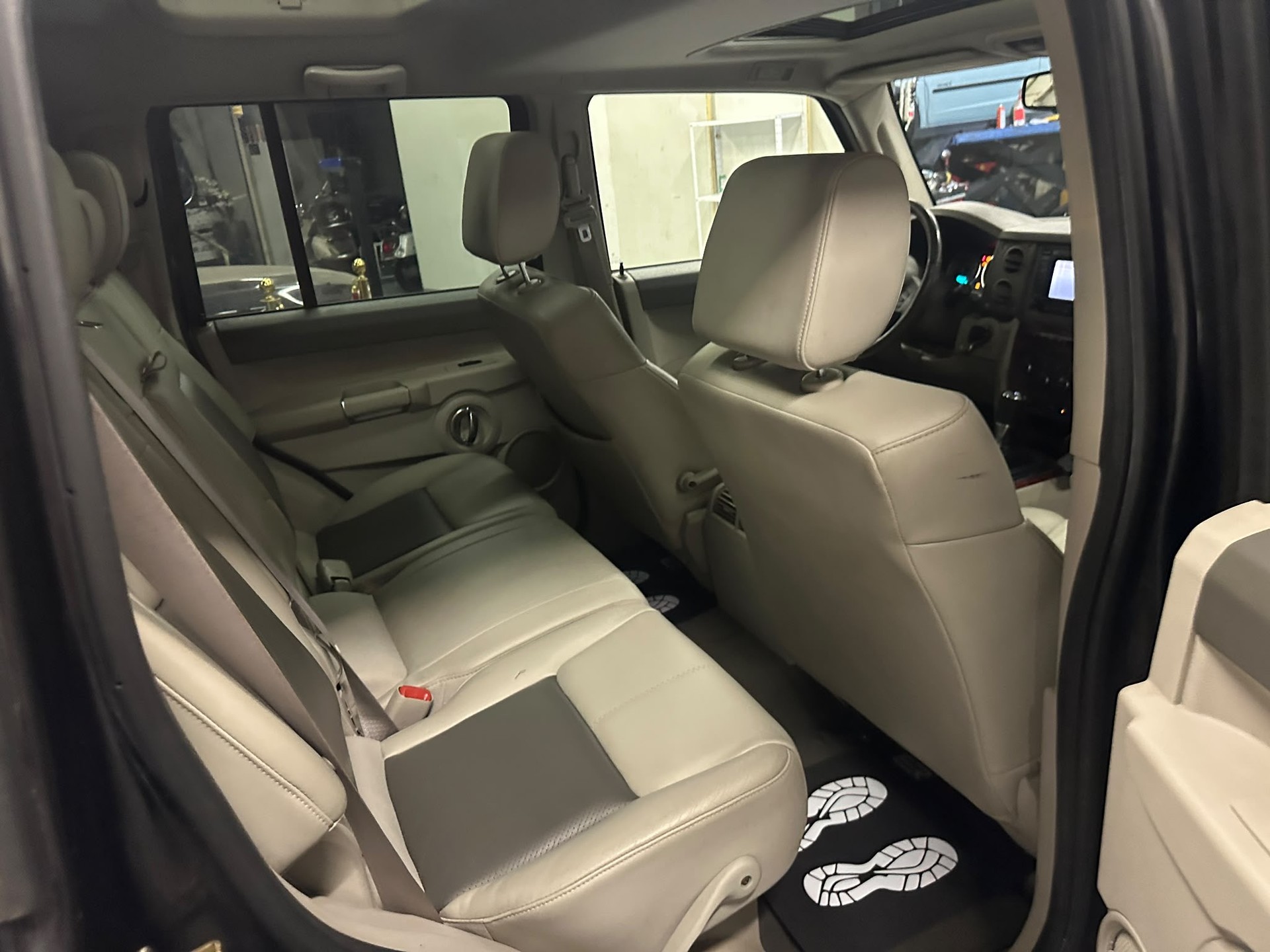 JEEP Commander 3.0 CRD Limited Automatic-image-15
