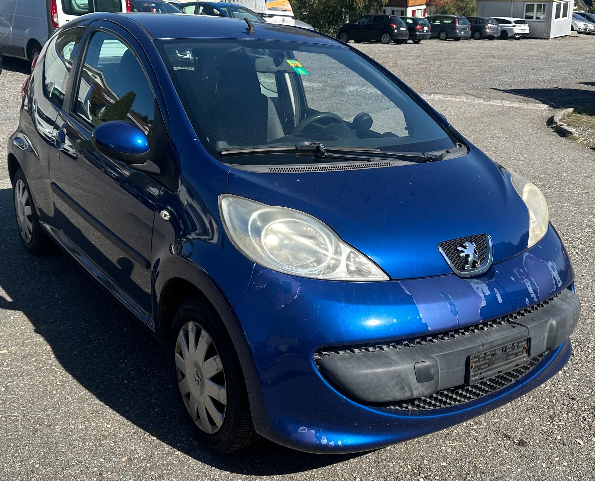 PEUGEOT 107 1.0 Trendy-image-1