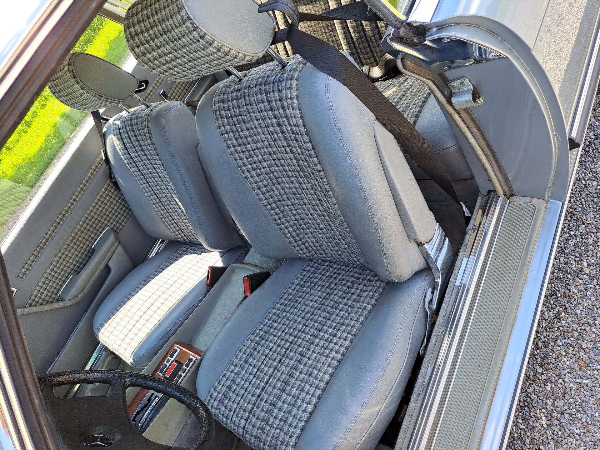 MERCEDES-BENZ SLC 280-image-12