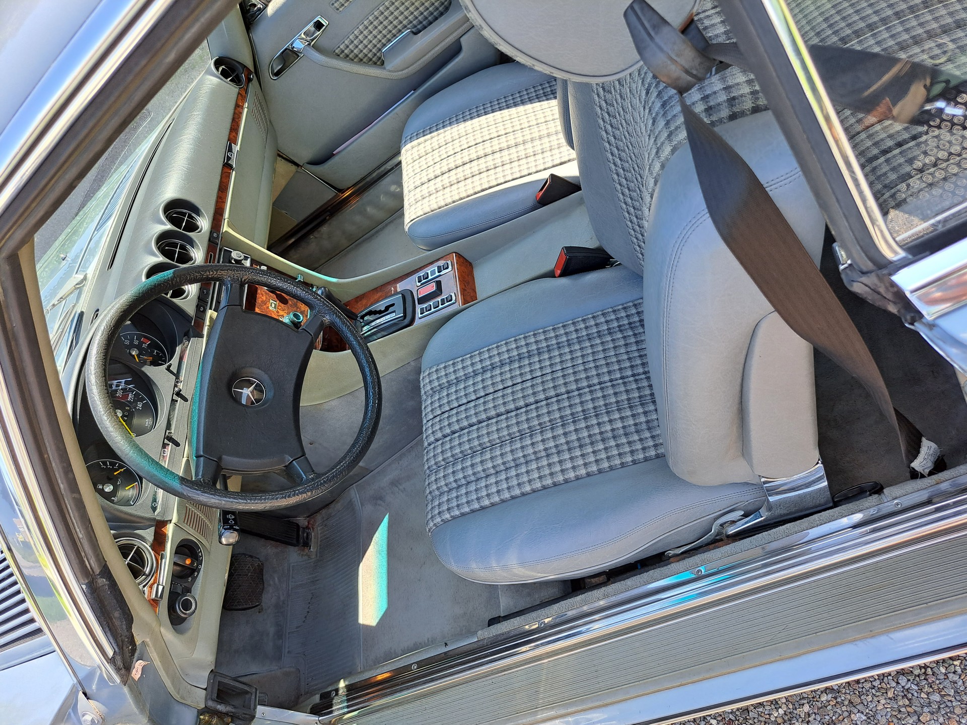 MERCEDES-BENZ SLC 280-image-11