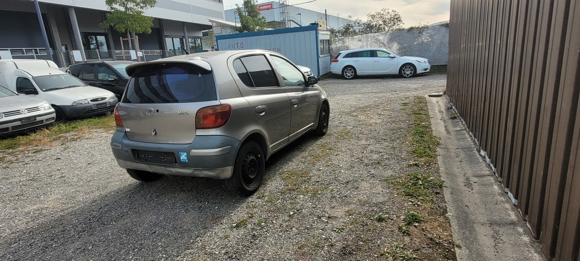 TOYOTA Yaris 1.3 Linea Luna-image-3