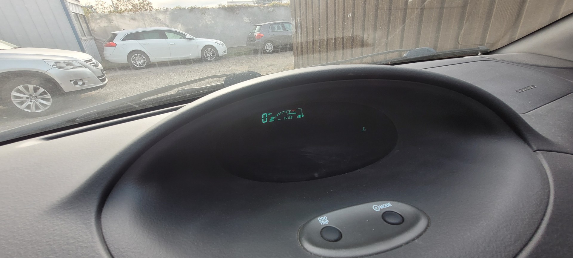 TOYOTA Yaris 1.3 Linea Luna-image-10