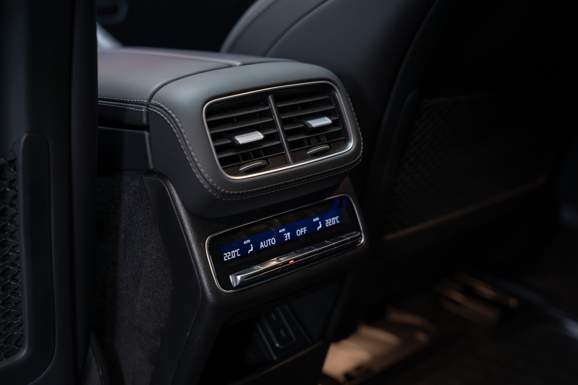 MERCEDES-BENZ GLE 53 AMG 4matic+ Coupé / Panorama / 360°Kamera / HeadUp-image-23