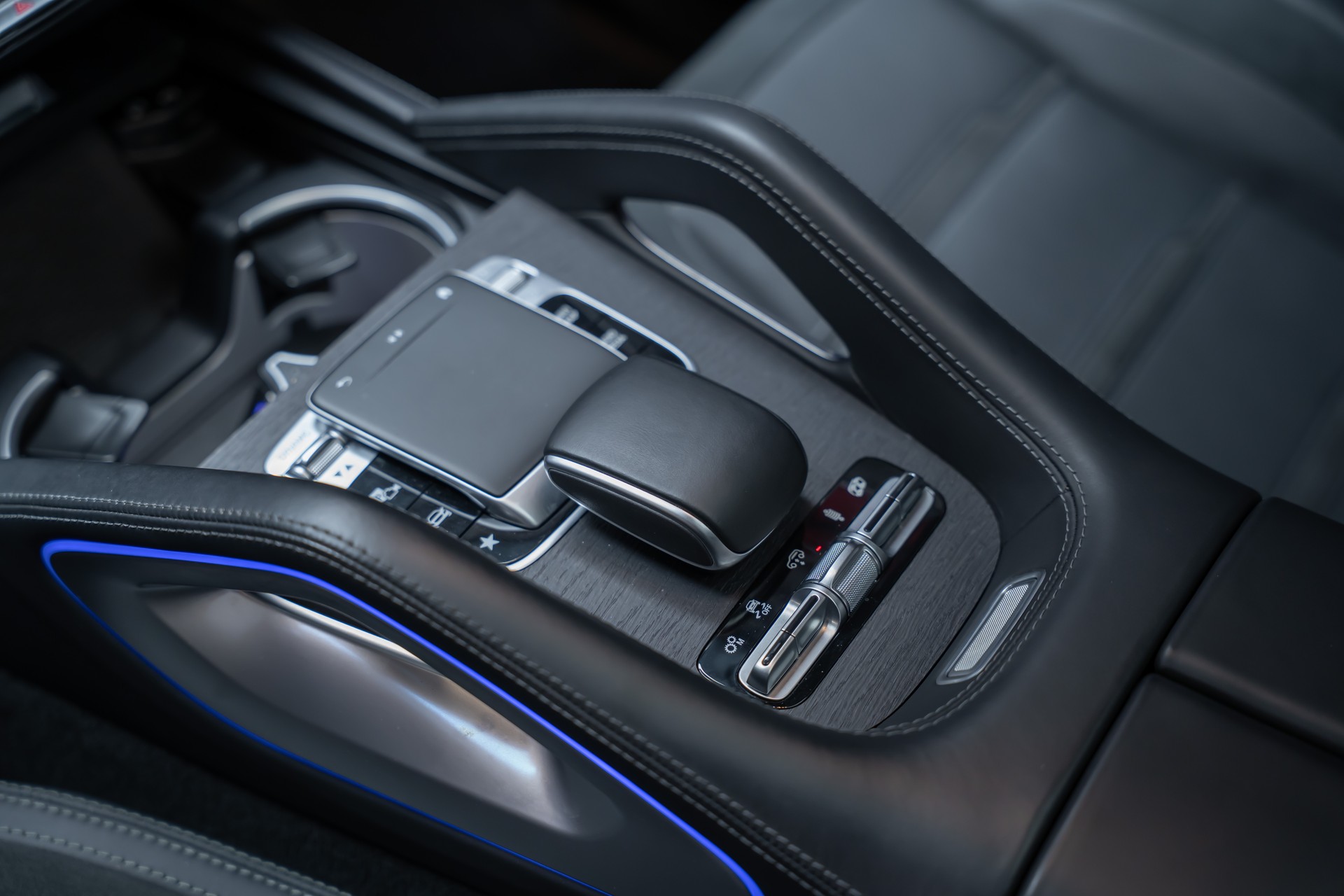 MERCEDES-BENZ GLE 53 AMG 4matic+ Coupé / Panorama / 360°Kamera / HeadUp-image-15
