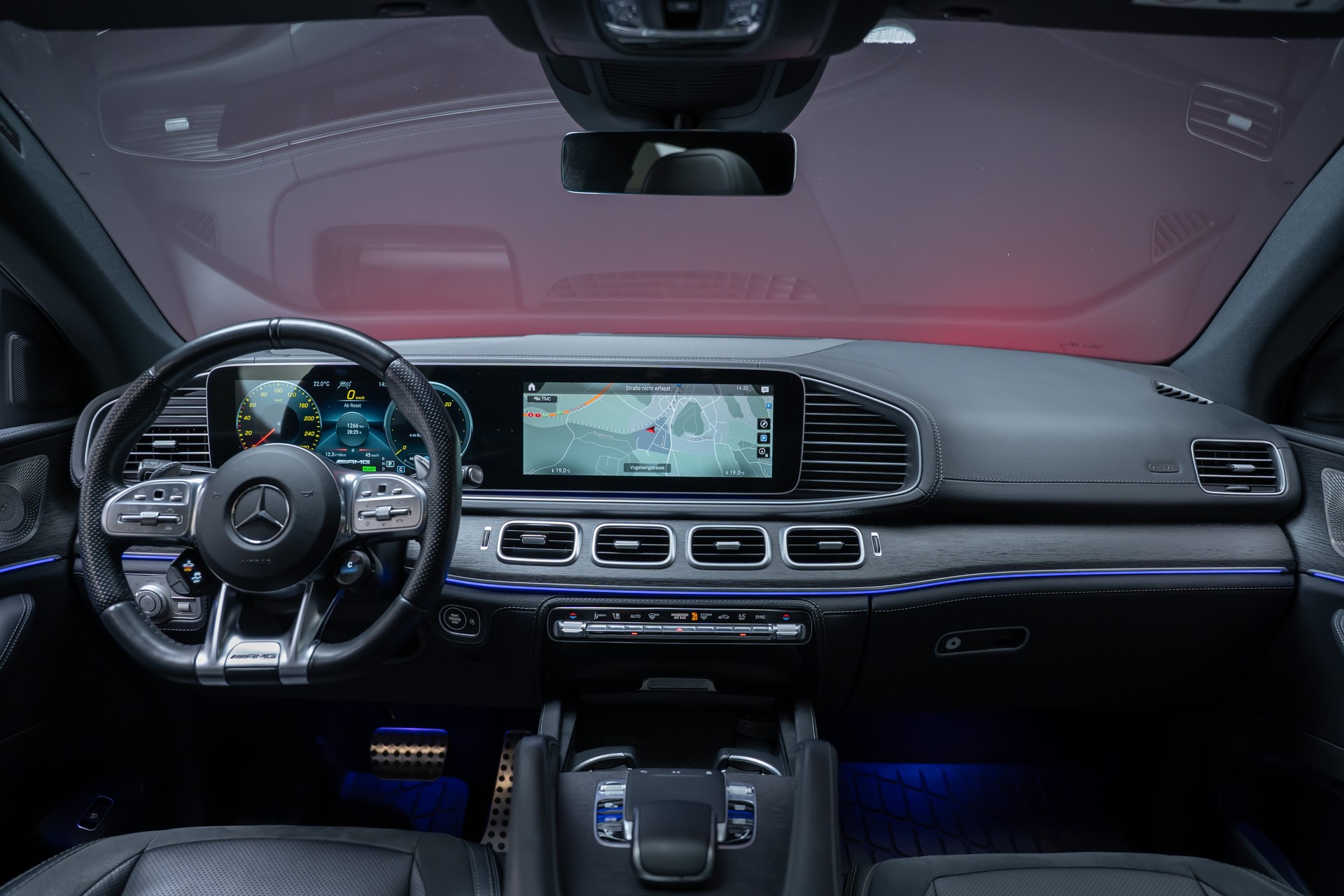 MERCEDES-BENZ GLE 53 AMG 4matic+ Coupé / Panorama / 360°Kamera / HeadUp-image-29