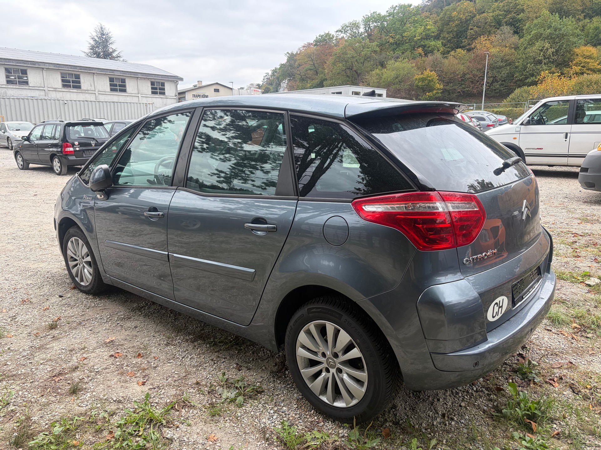CITROEN C4 Picasso 1.6i 16V THP Dynamique BMP6-image-2