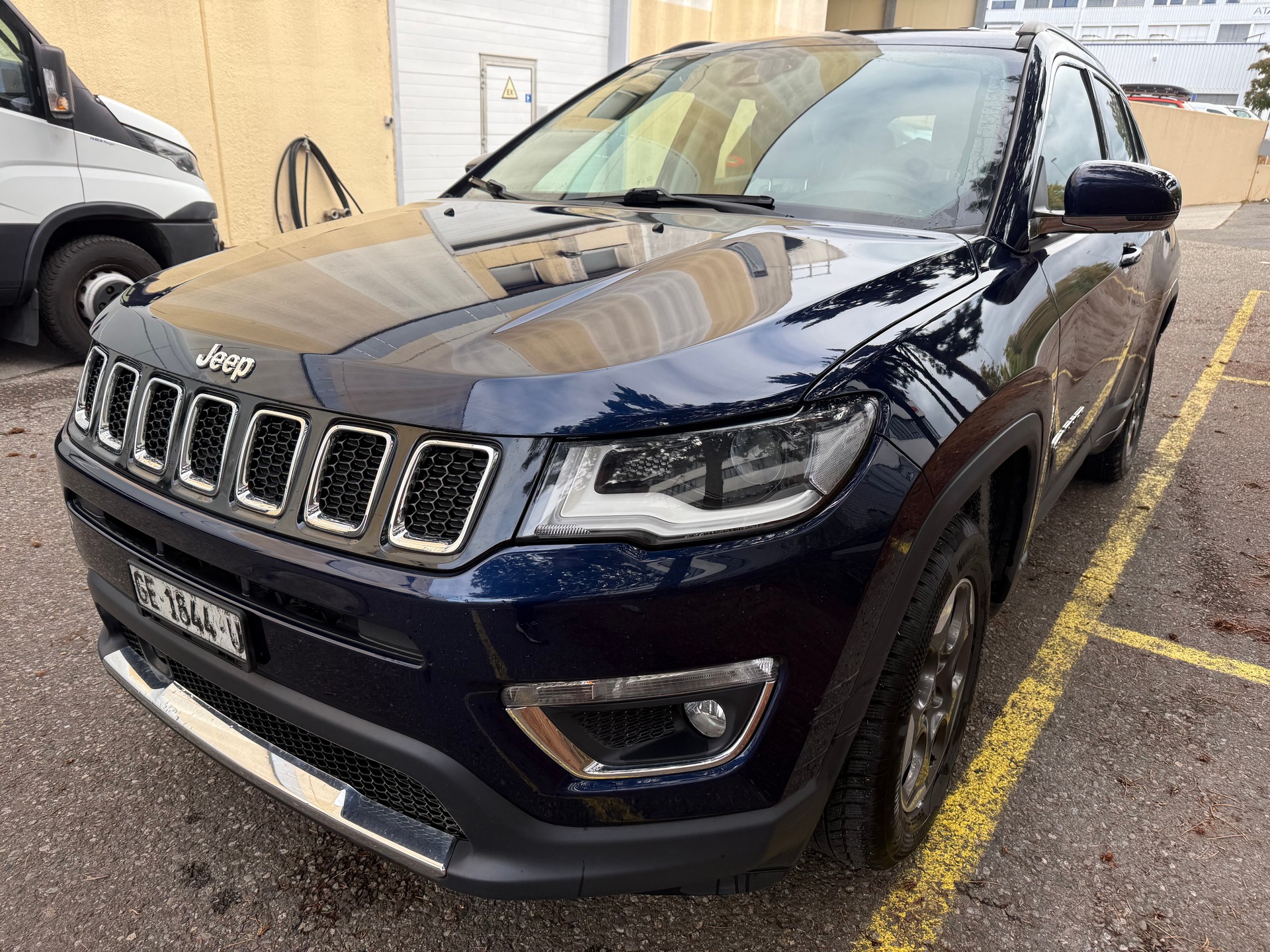 JEEP Compass 1.4 Turbo Freedom AWD 9ATX-image-1