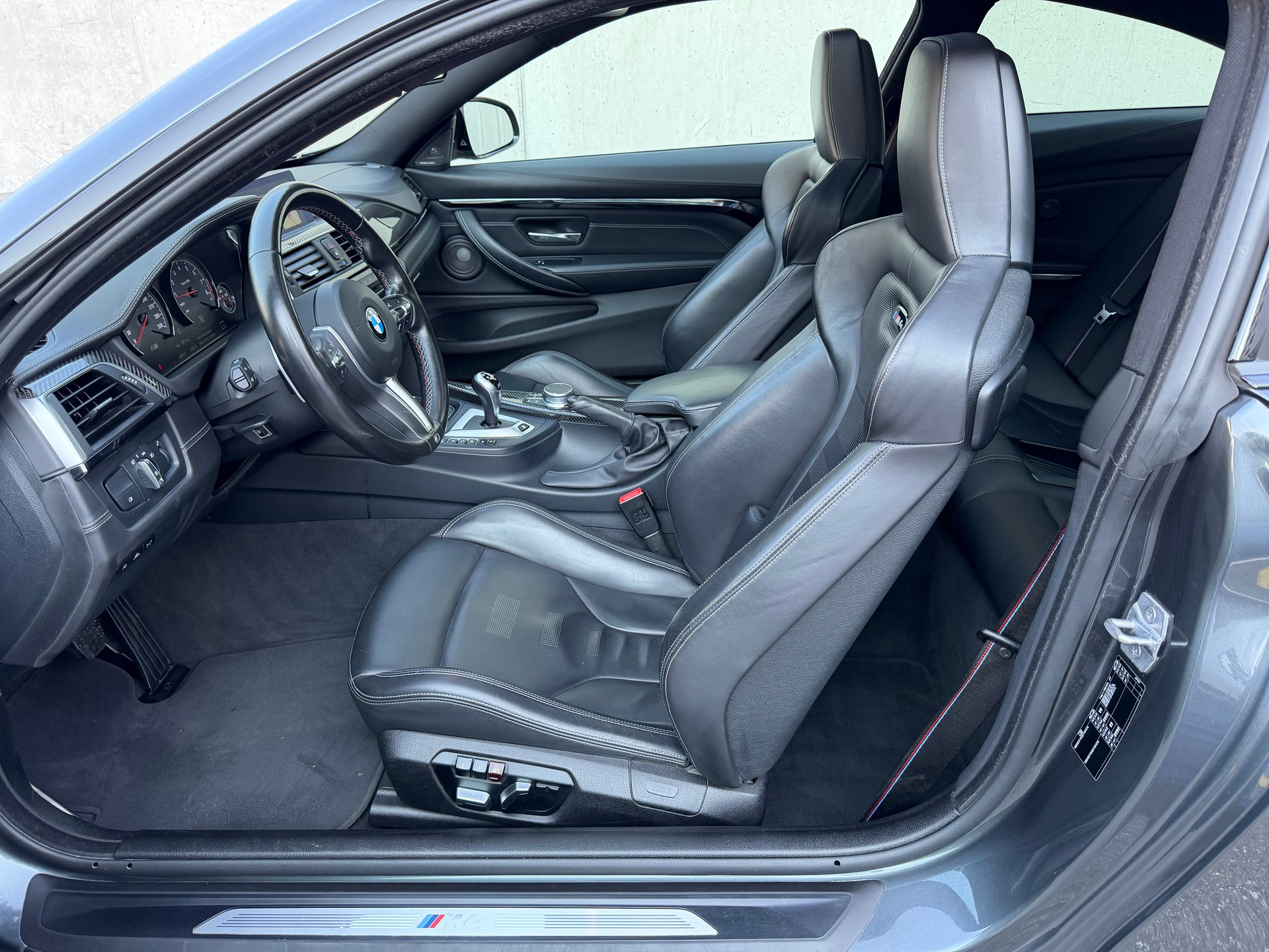 BMW M4 Coupé Competition DKG-image-8