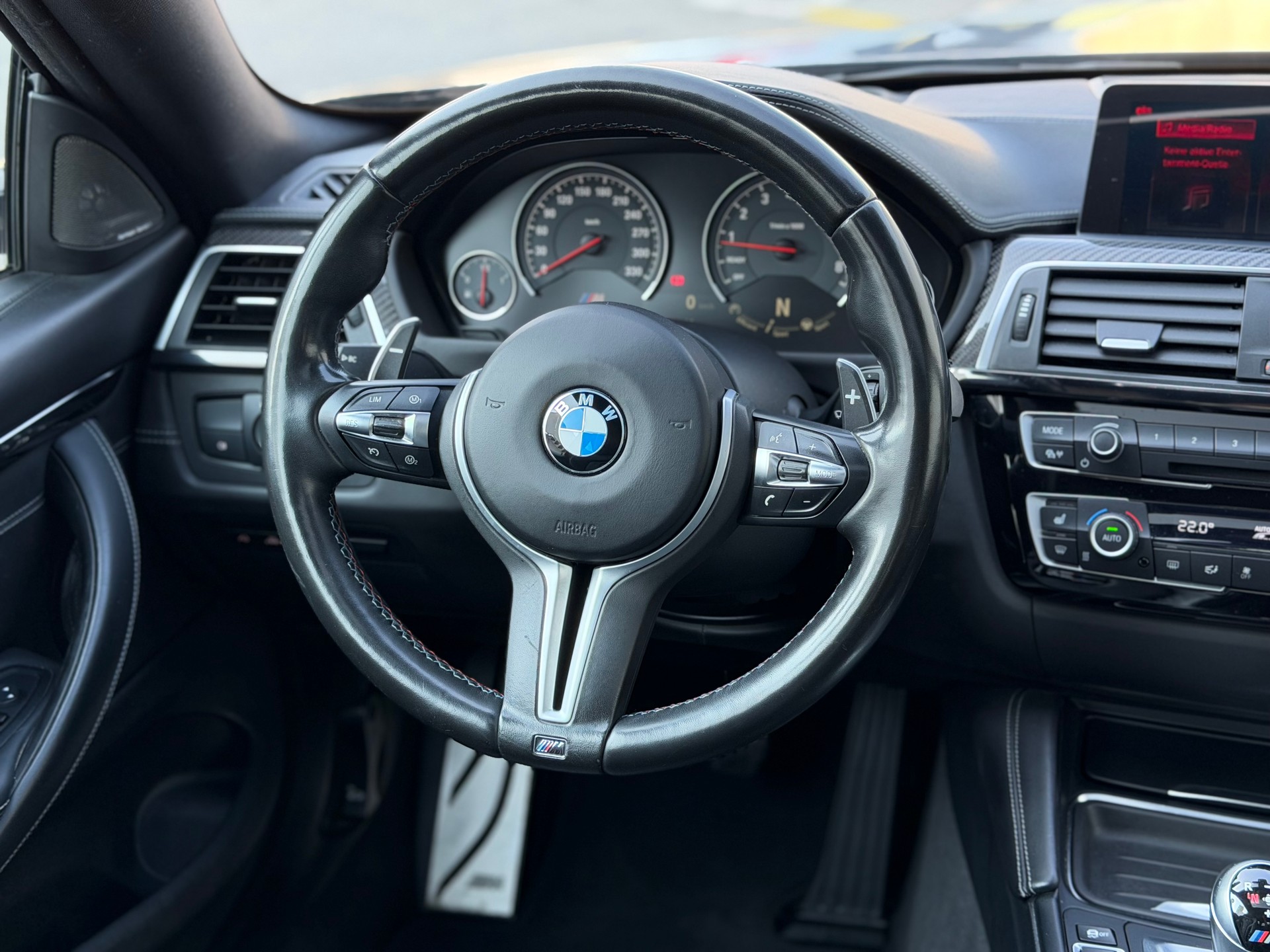 BMW M4 Coupé Competition DKG-image-15