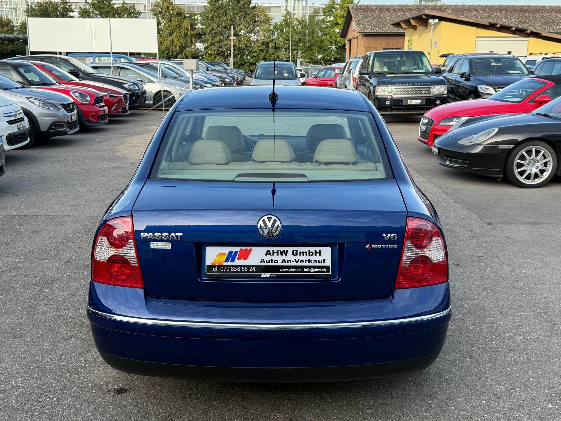 VW Passat 2.8 V6 4Motion Highline Automatik / Frisch ab MFK 09.2026 / Servicegepflegt / Navi / Leder/Alcantara / Sitzheizung-image-4