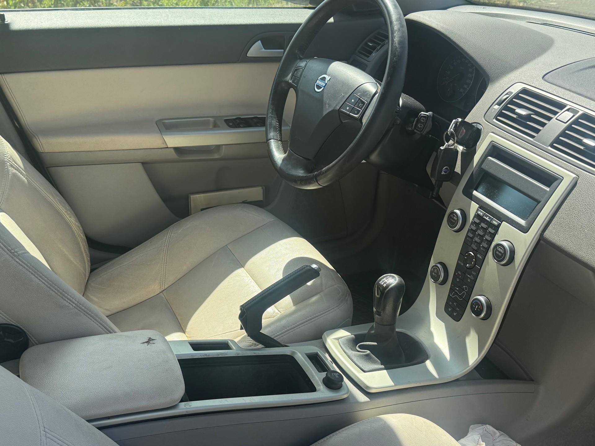 VOLVO V50 2.0 Summum-image-9