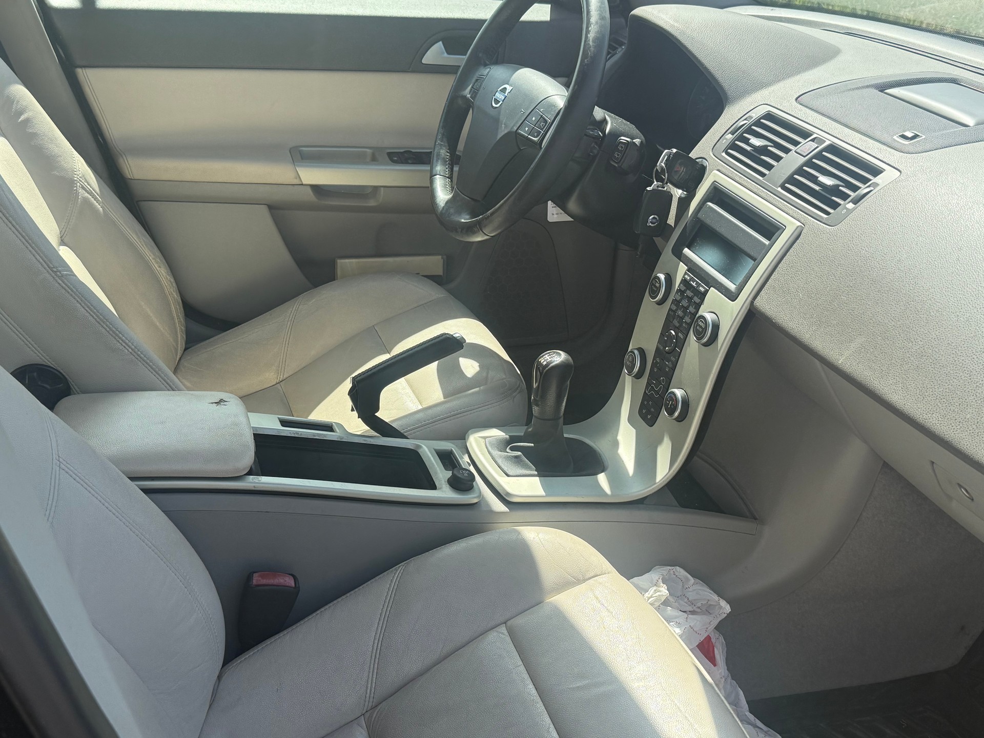 VOLVO V50 2.0 Summum-image-7