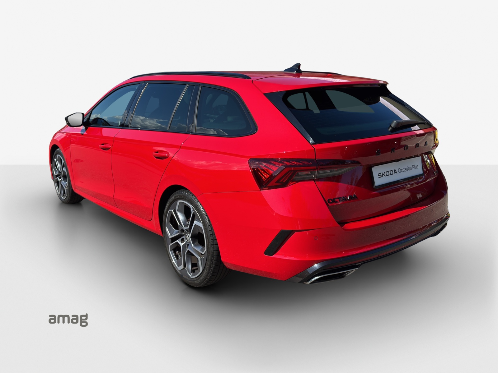 SKODA Octavia Combi 2.0 TDI DSG RS 4x4-image-2