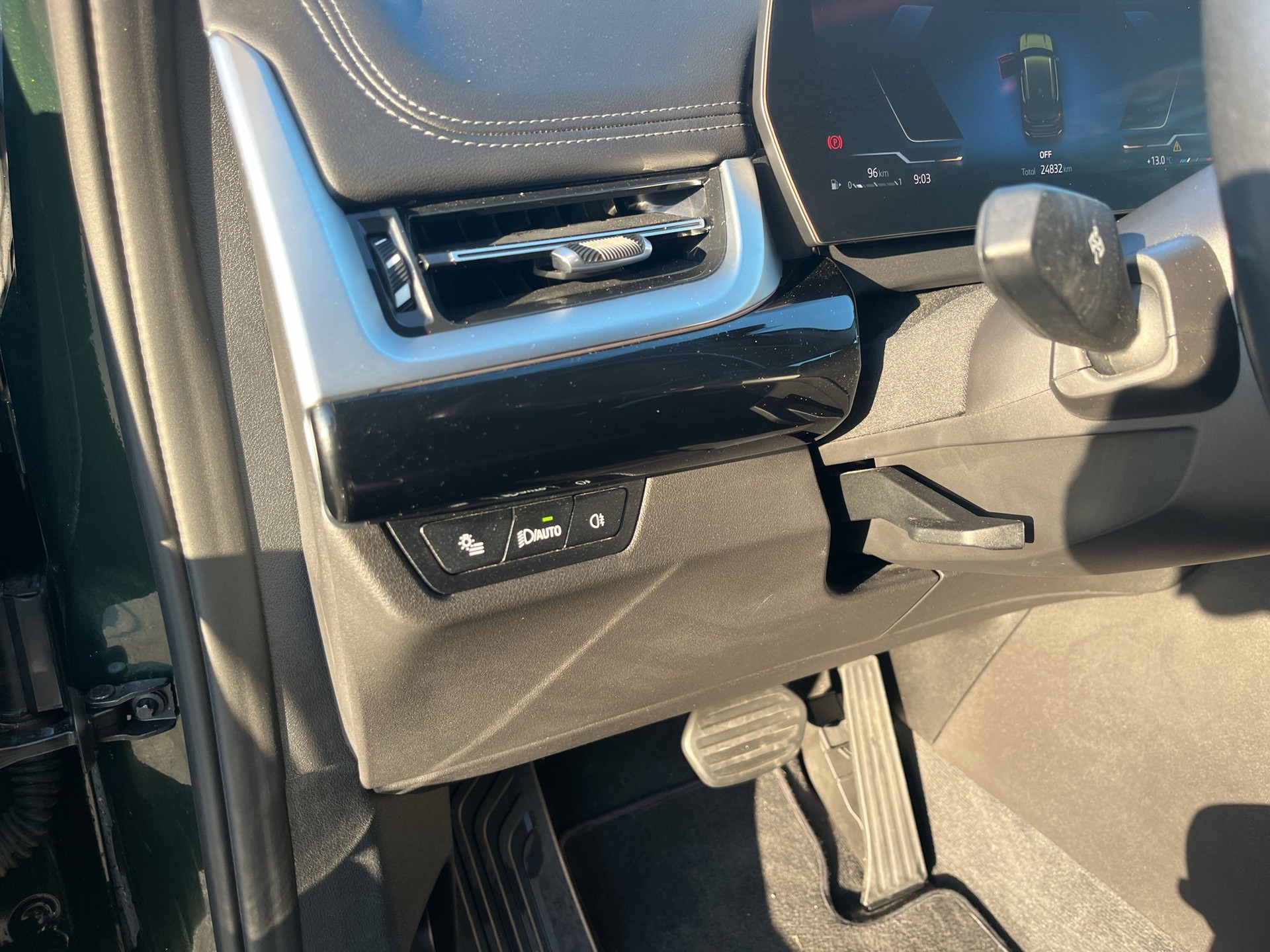 BMW X1 sDrive 18i xLine-image-17