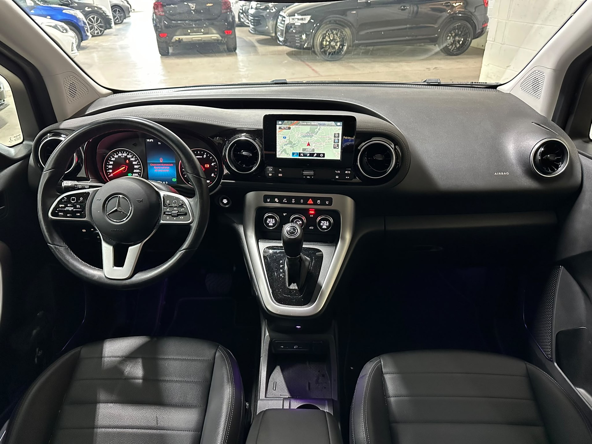 MERCEDES-BENZ T-Klasse 180D Style Automat-image-10