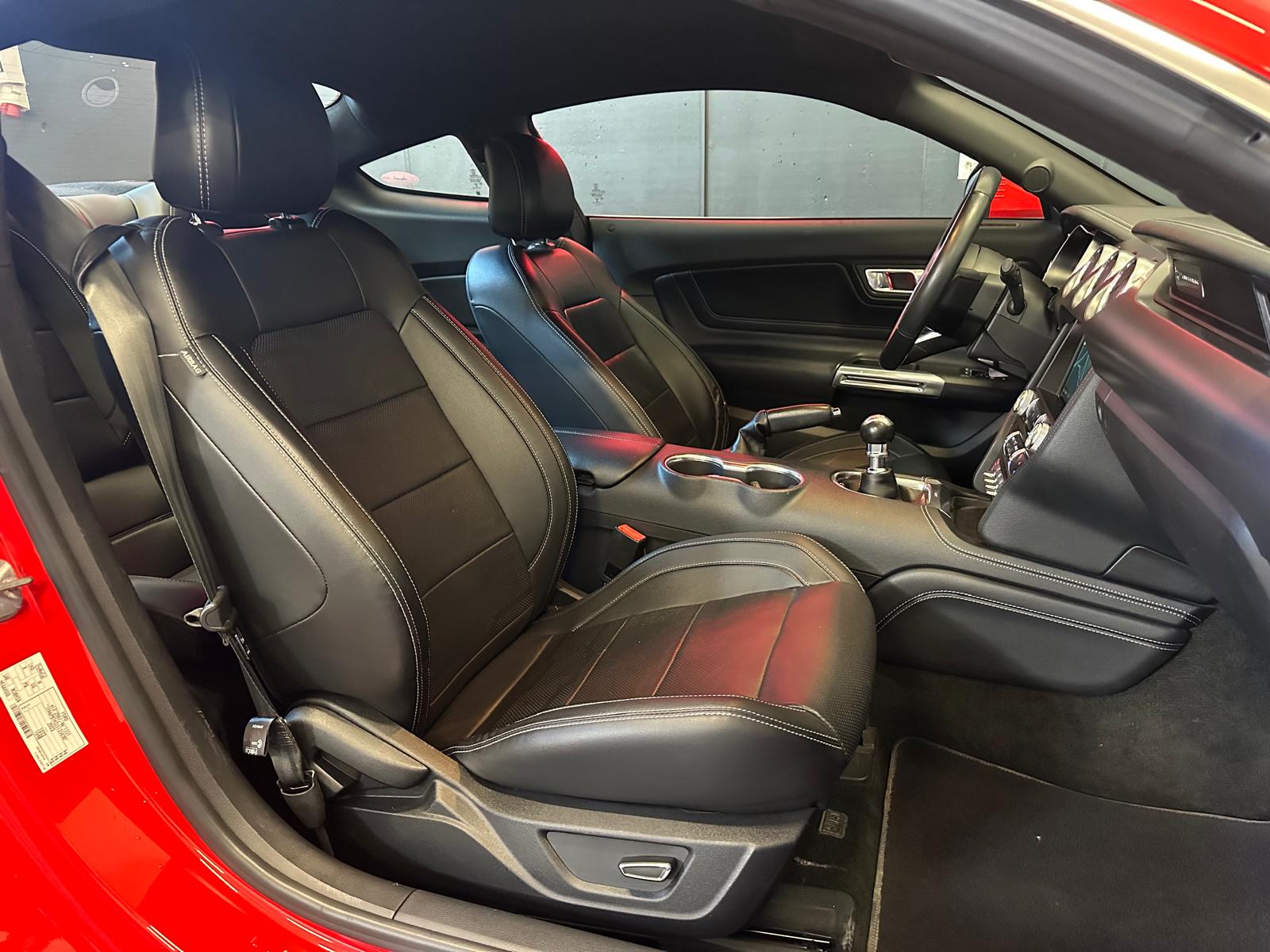 FORD Mustang Fastback 2.3-image-11