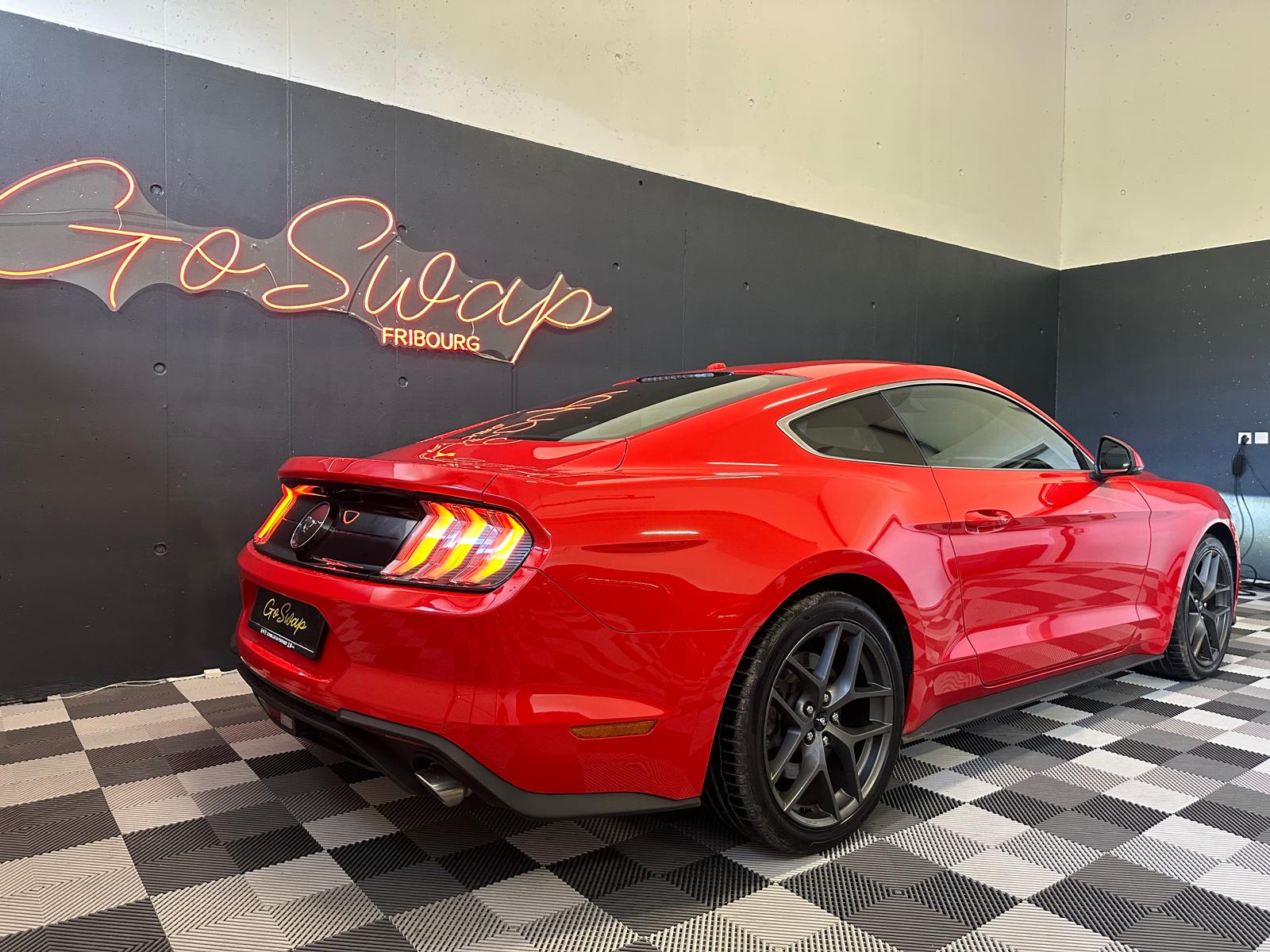 FORD Mustang Fastback 2.3-image-5