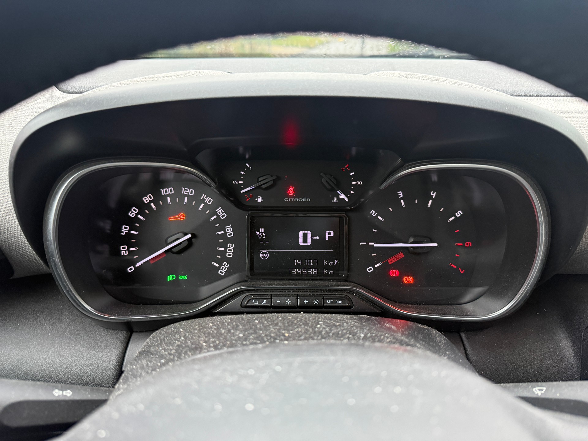 CITROEN C3 Aircross 1.2i PureTech Shine EAT-image-10