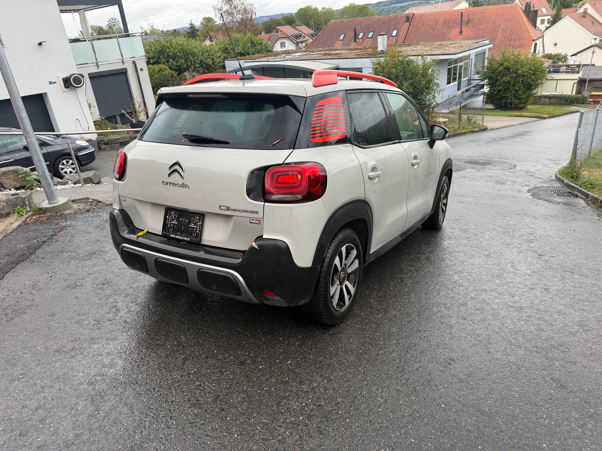 CITROEN C3 Aircross 1.2i PureTech Shine EAT-image-4