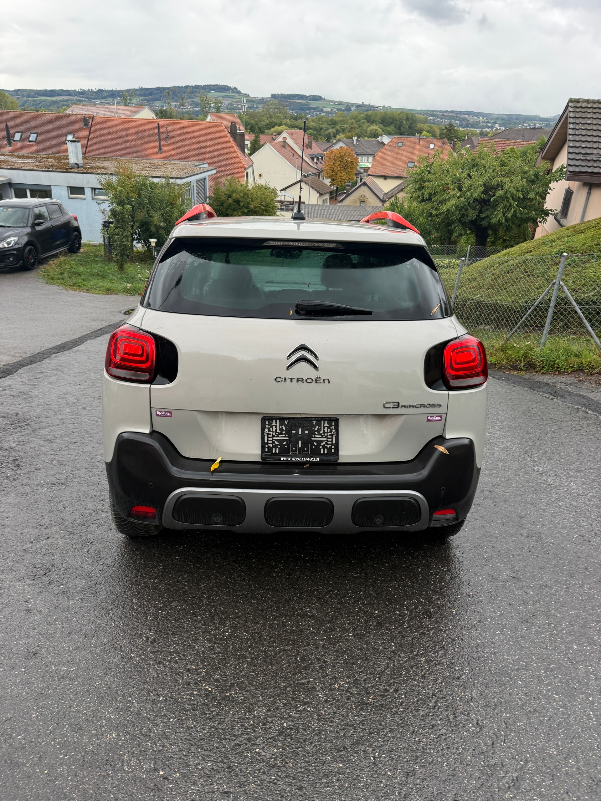 CITROEN C3 Aircross 1.2i PureTech Shine EAT-image-3