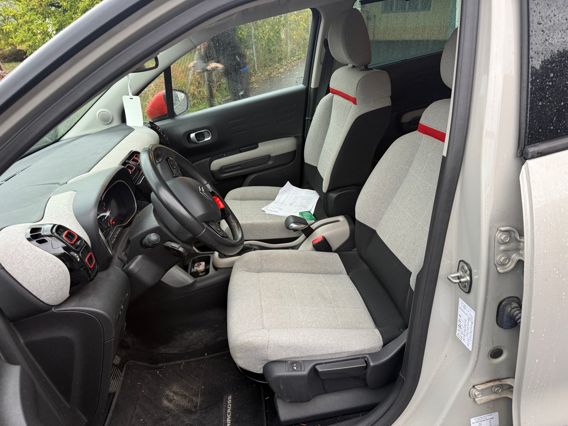 CITROEN C3 Aircross 1.2i PureTech Shine EAT-image-9