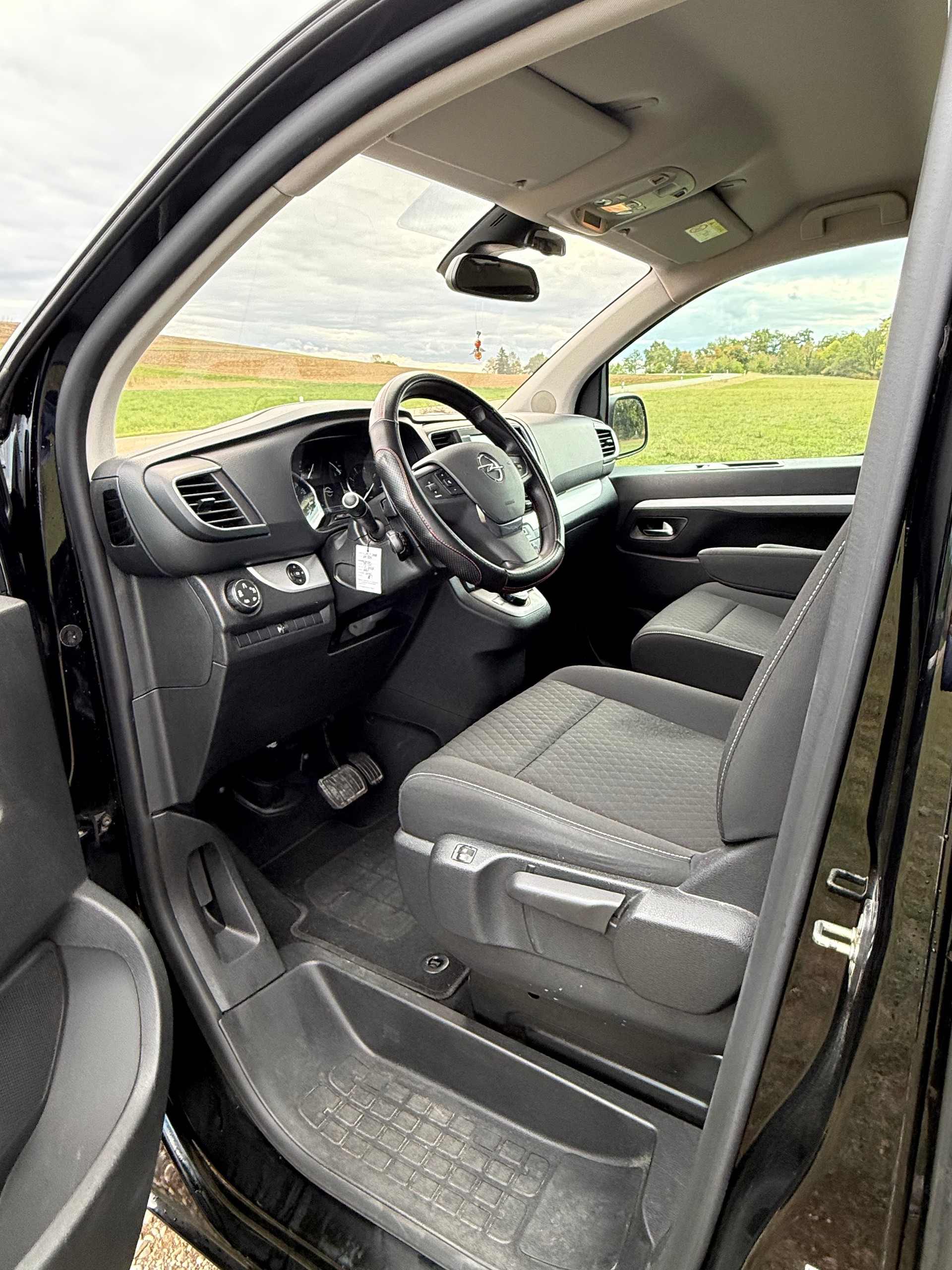 OPEL ZAFIRA-image-3