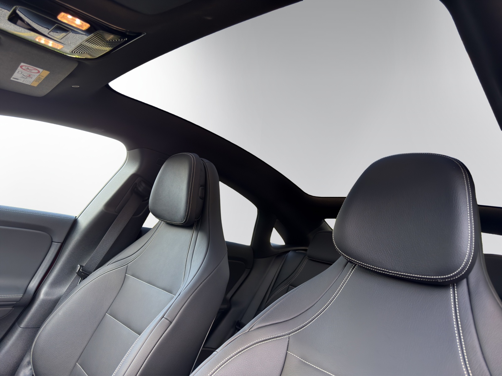 MERCEDES-BENZ CLA 220 4Matic 8G-DCT-image-9