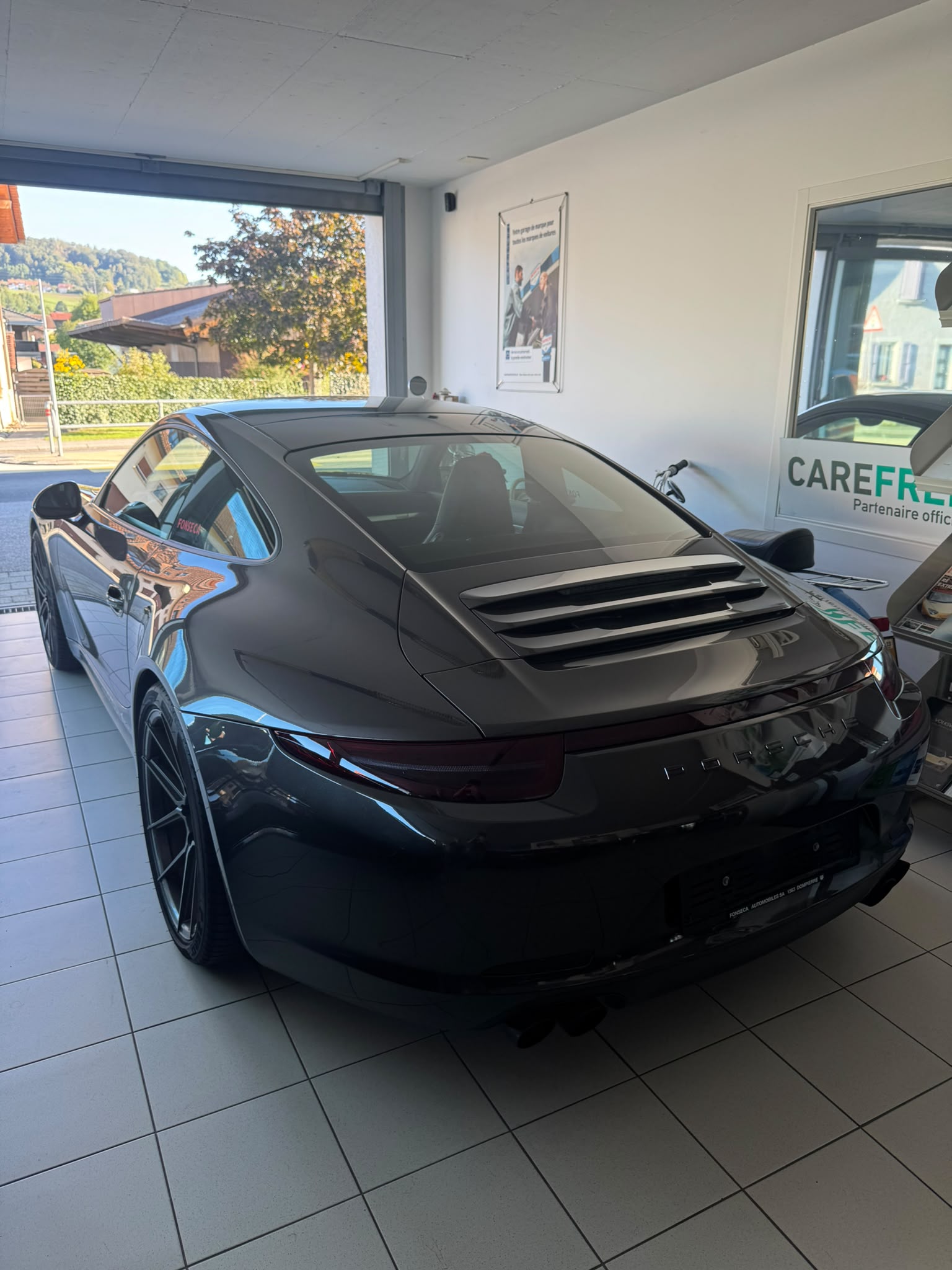 PORSCHE 911 Carrera 4S PDK-image-2