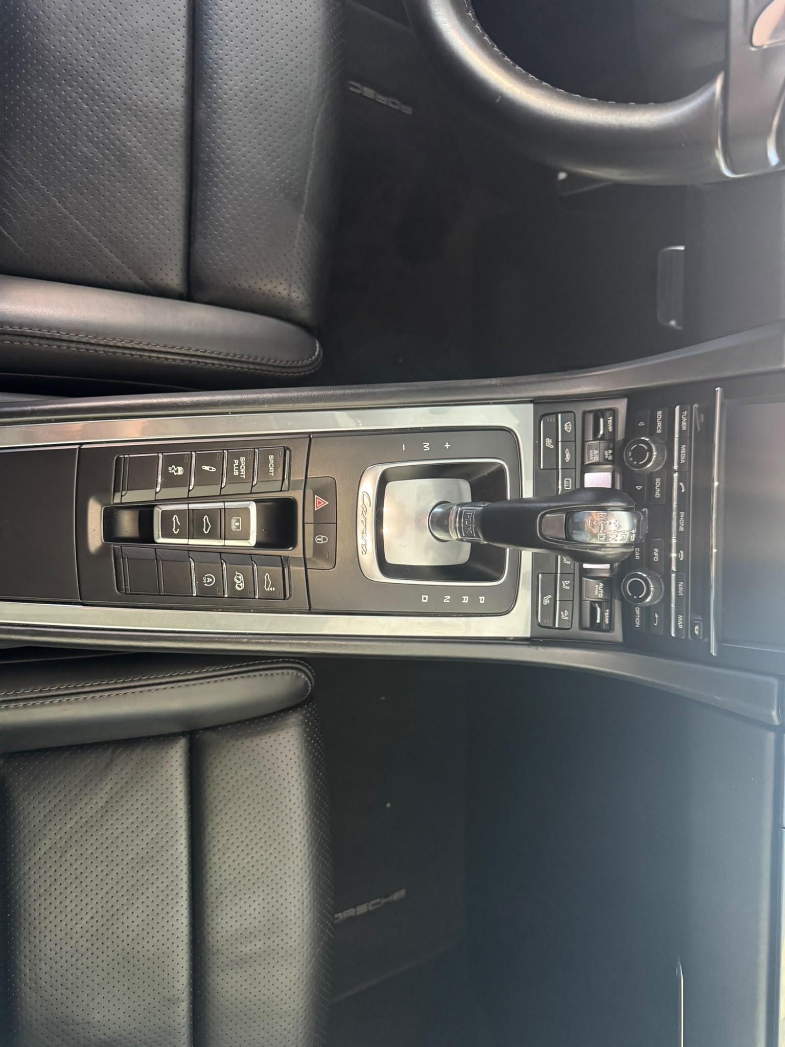 PORSCHE 911 Carrera 4S PDK-image-8
