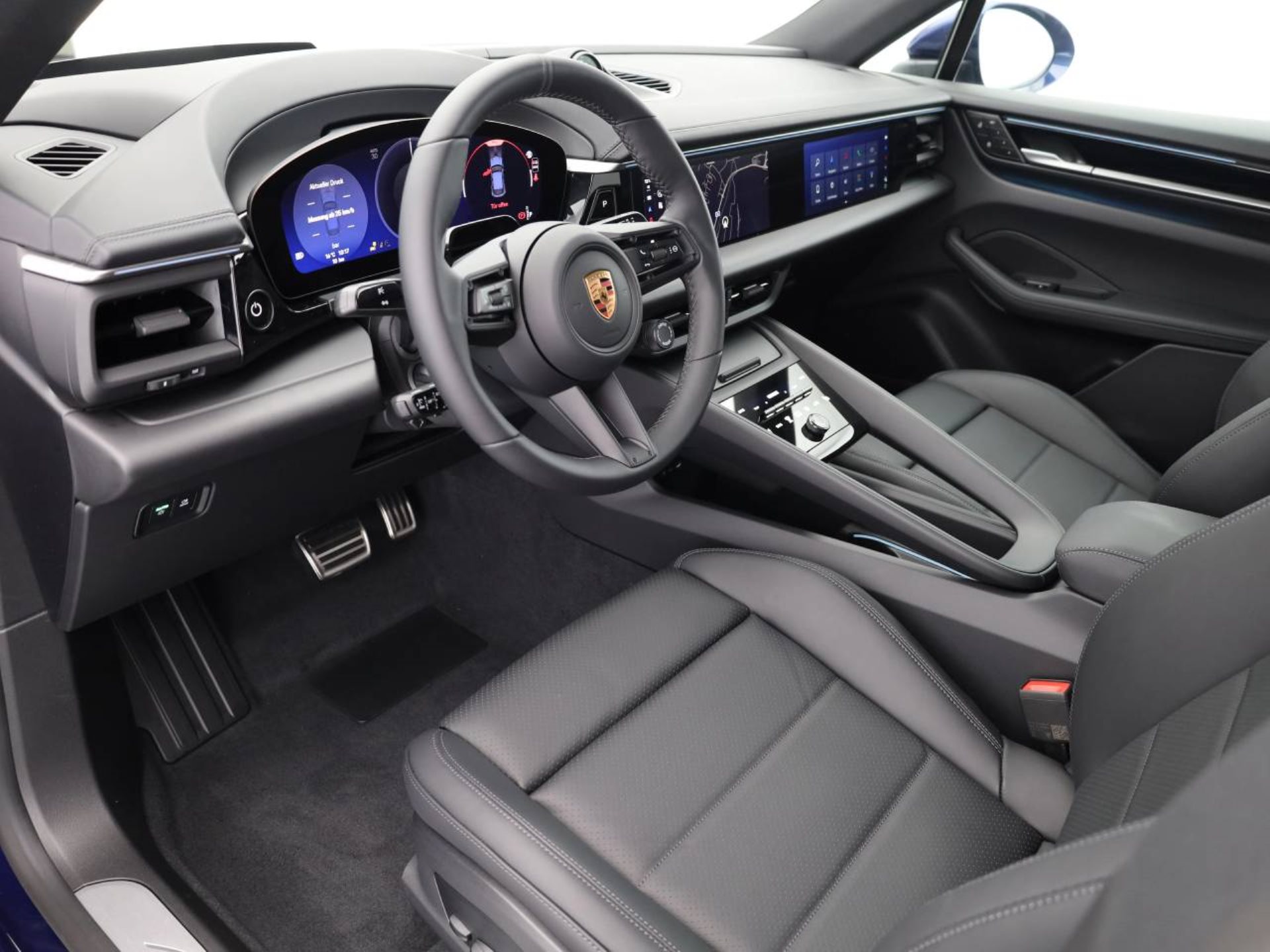 PORSCHE Macan 4S-image-3