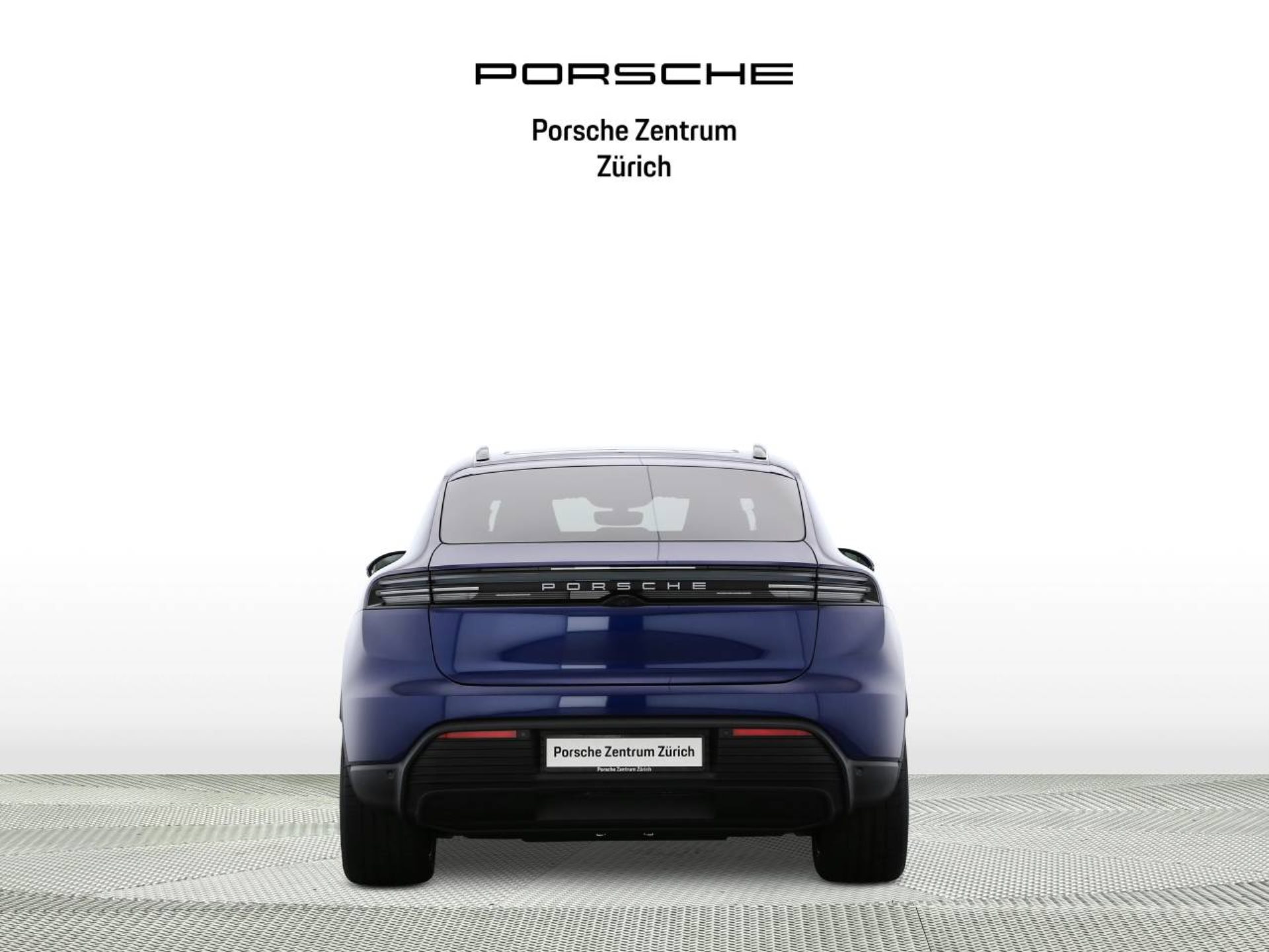 PORSCHE Macan 4S-image-6