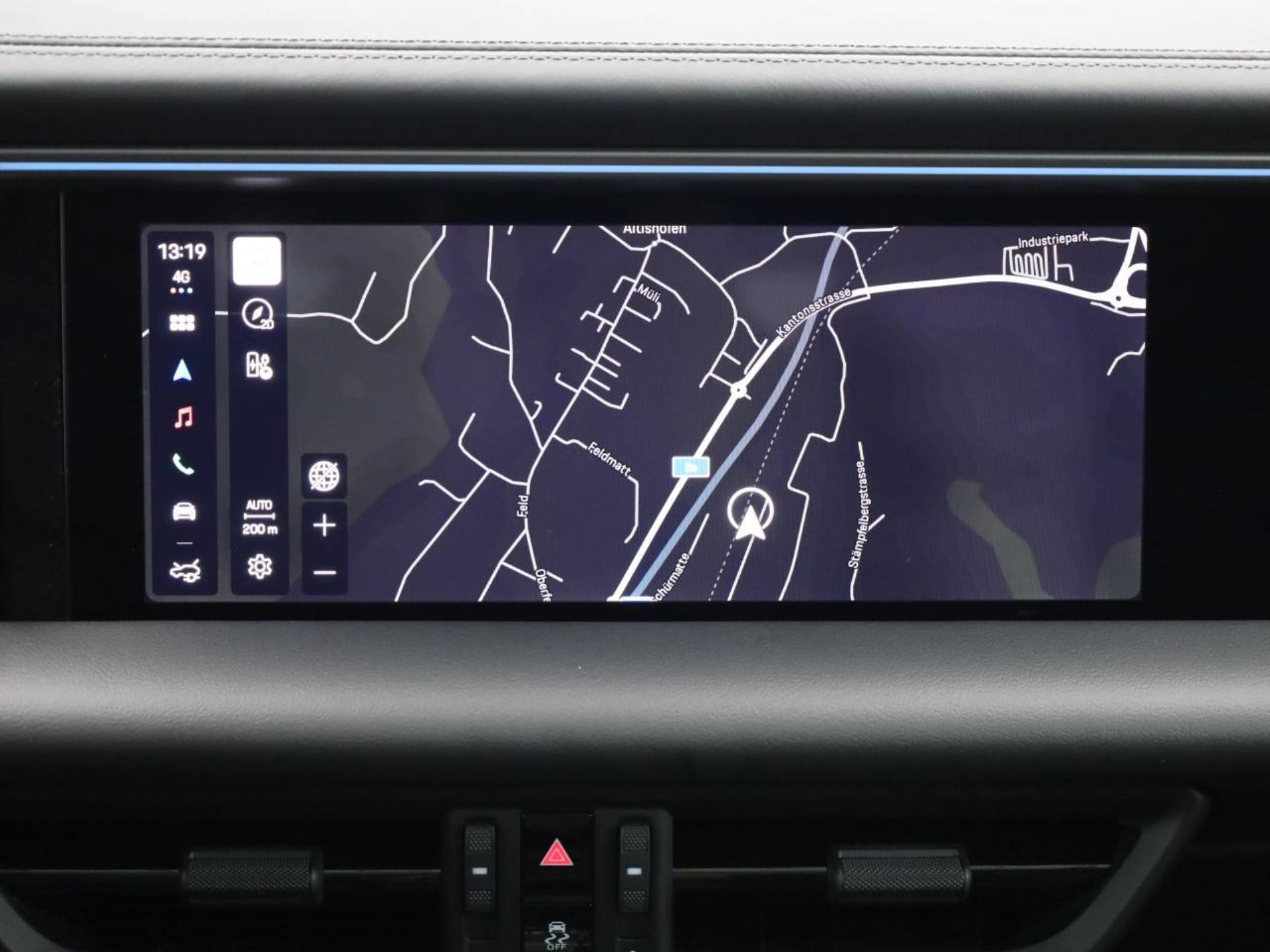 PORSCHE Macan 4S-image-14