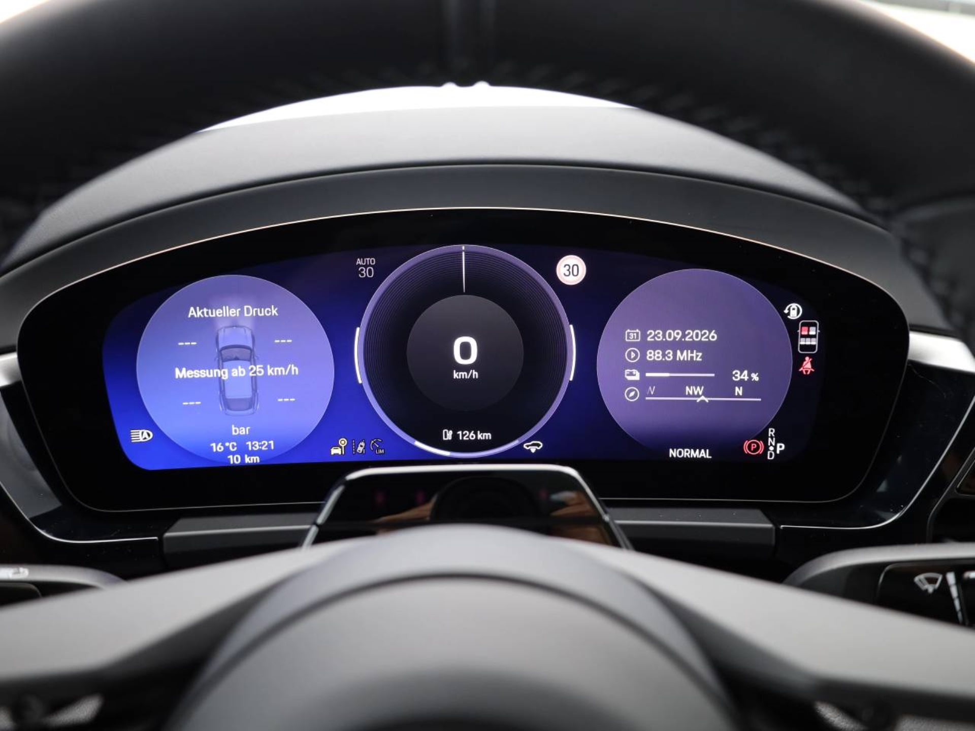 PORSCHE Macan 4S-image-10