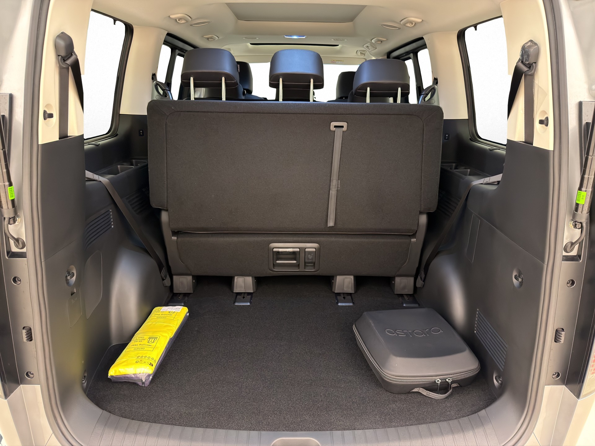HYUNDAI Staria Wagon 84 kWh Vertex-image-12