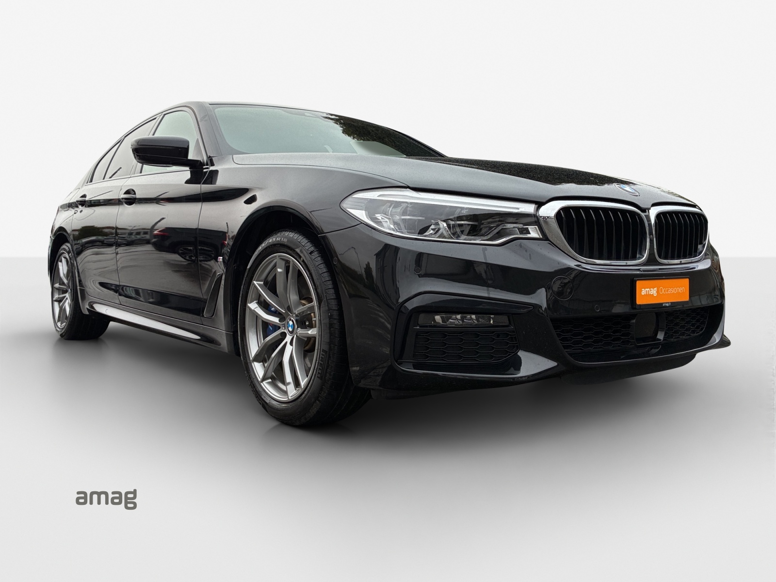 BMW 530e xDrive Pure M Sport Edition Steptronic-image-5