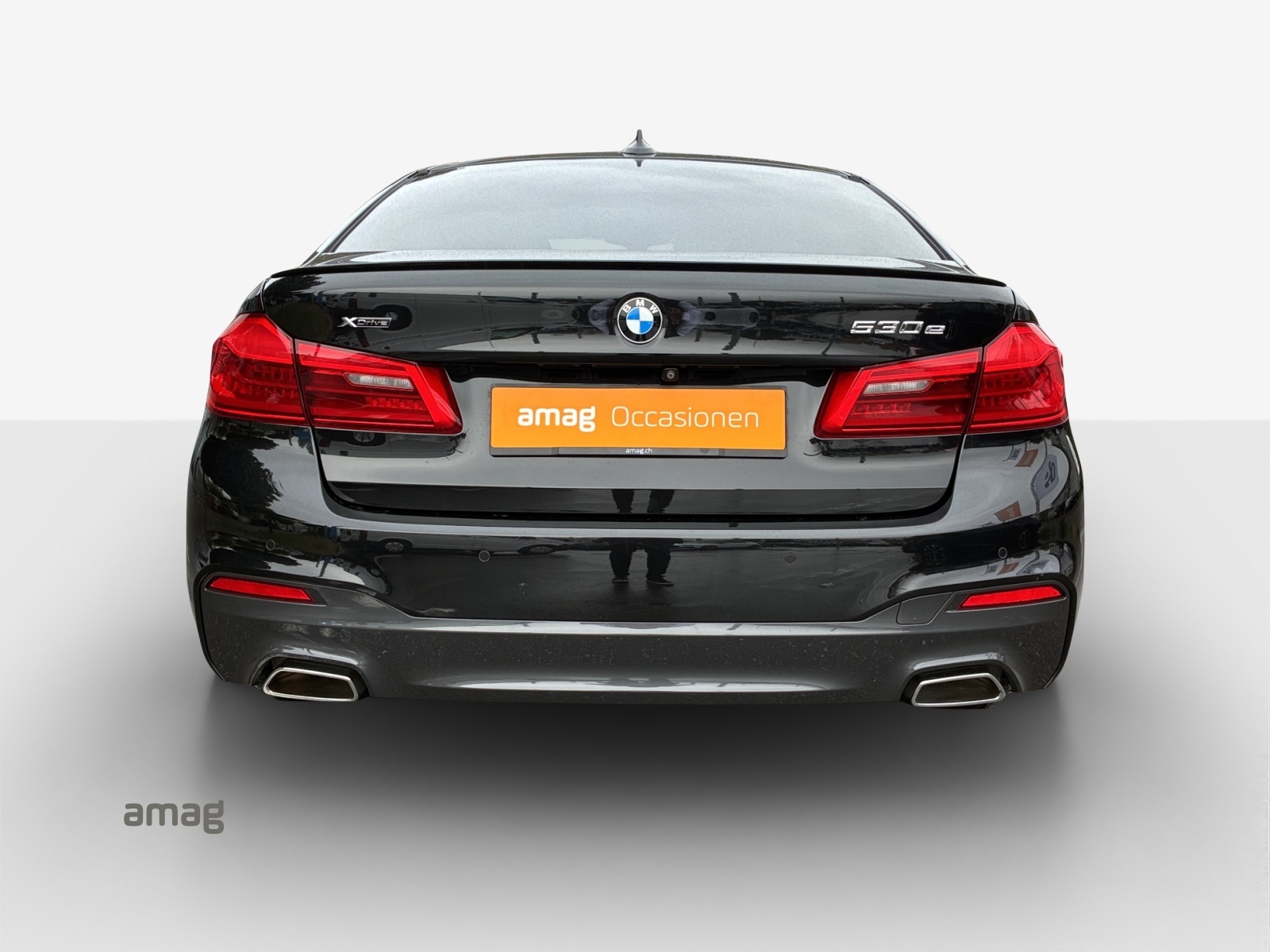 BMW 530e xDrive Pure M Sport Edition Steptronic-image-3
