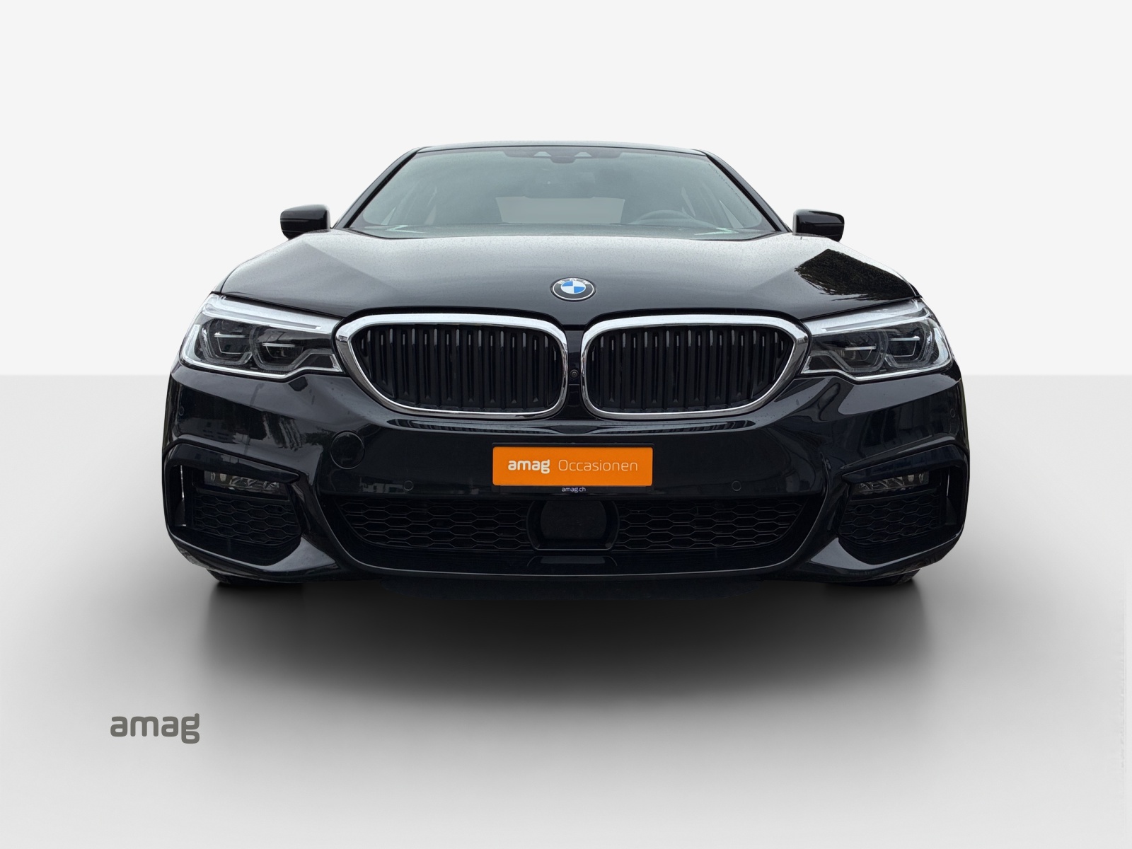 BMW 530e xDrive Pure M Sport Edition Steptronic-image-6