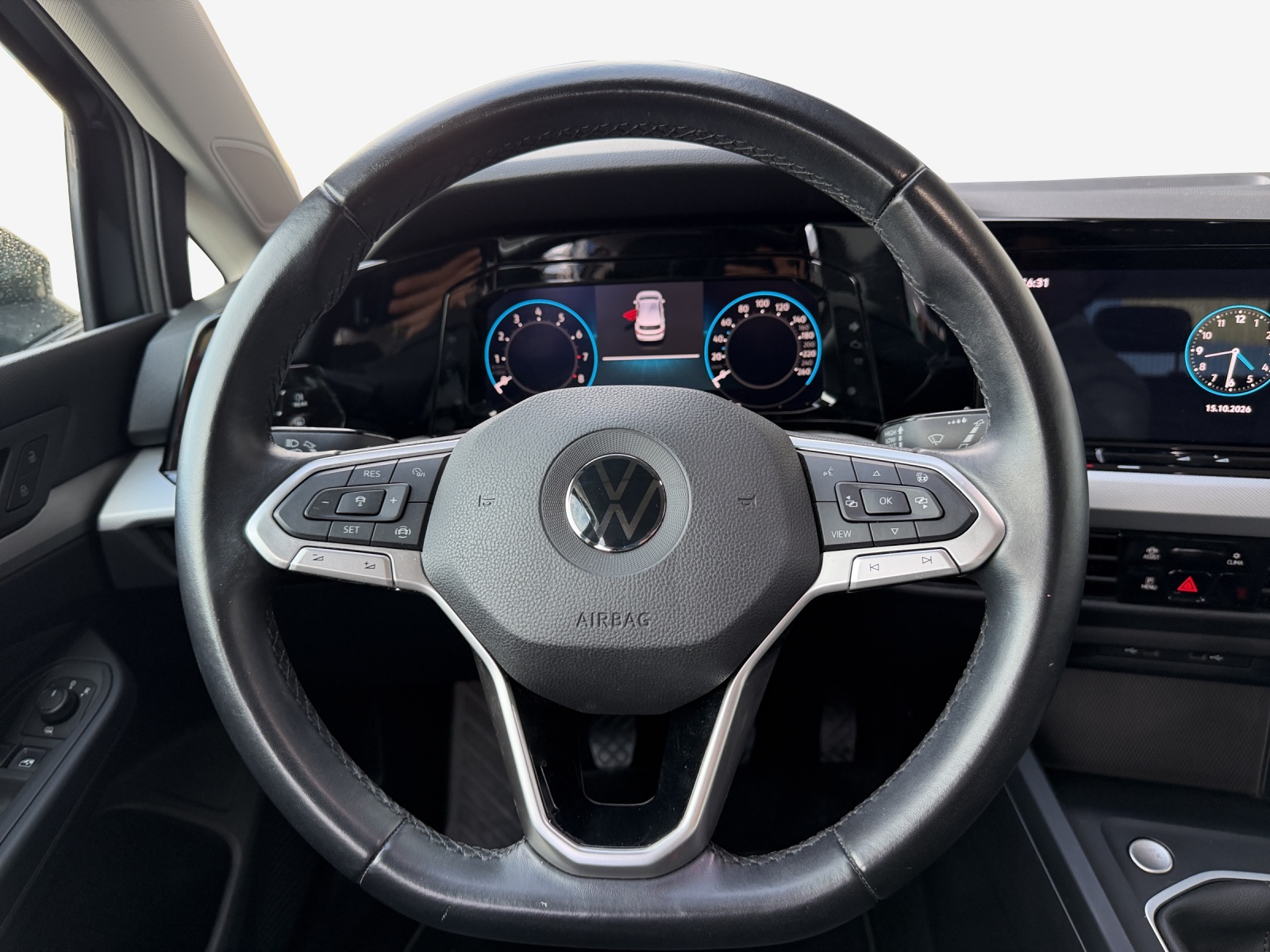 VW Golf 1.0 TSI Value-image-9