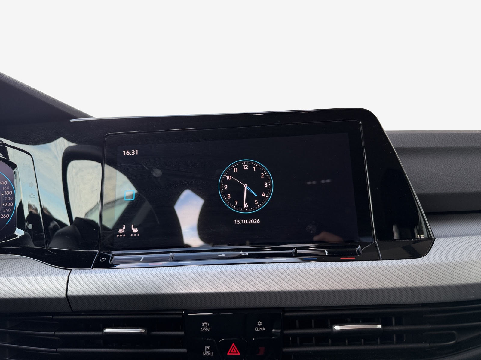 VW Golf 1.0 TSI Value-image-10