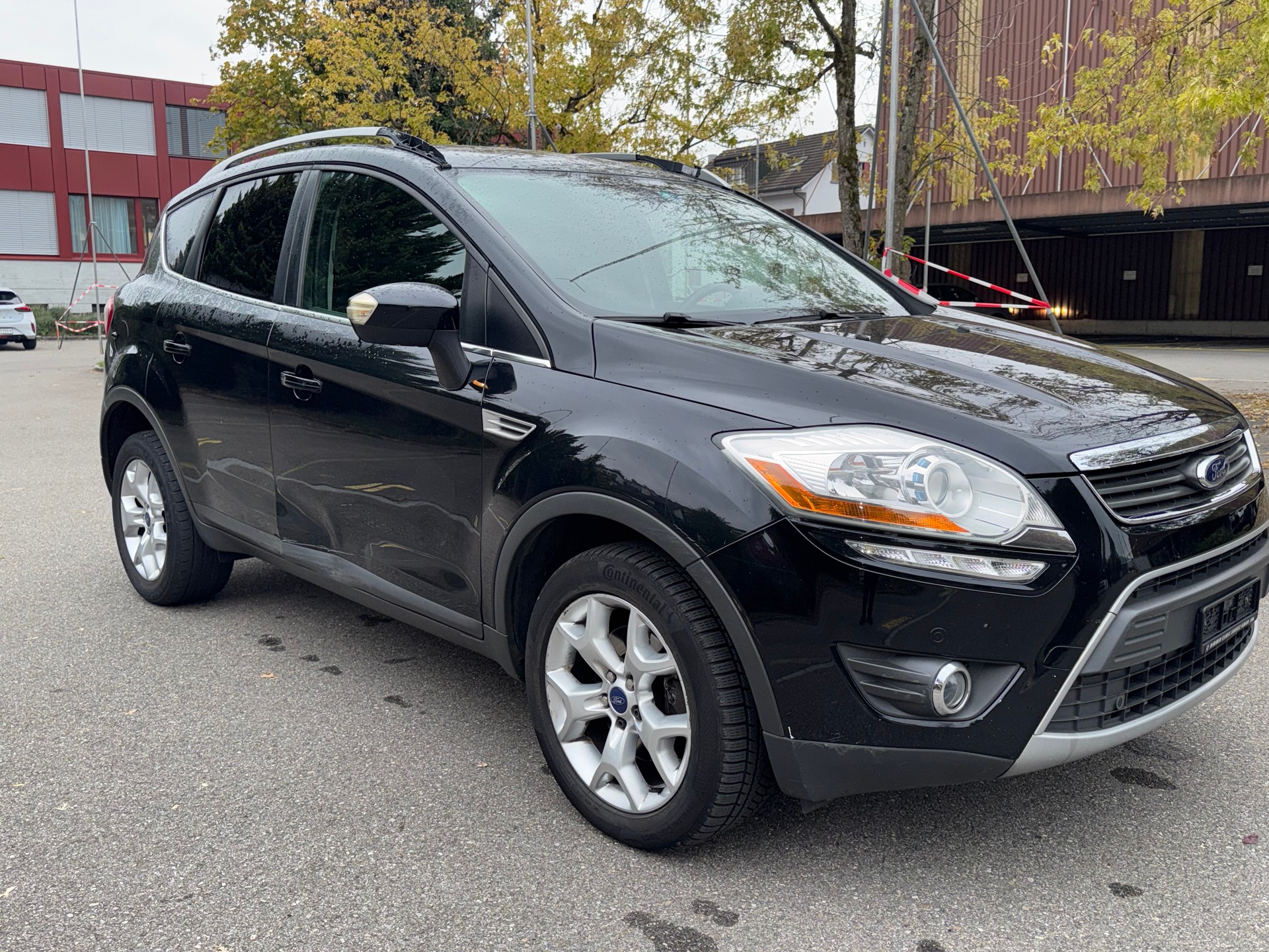 FORD Kuga 2.0 TDCi Titanium 4WD PowerShift-image-4