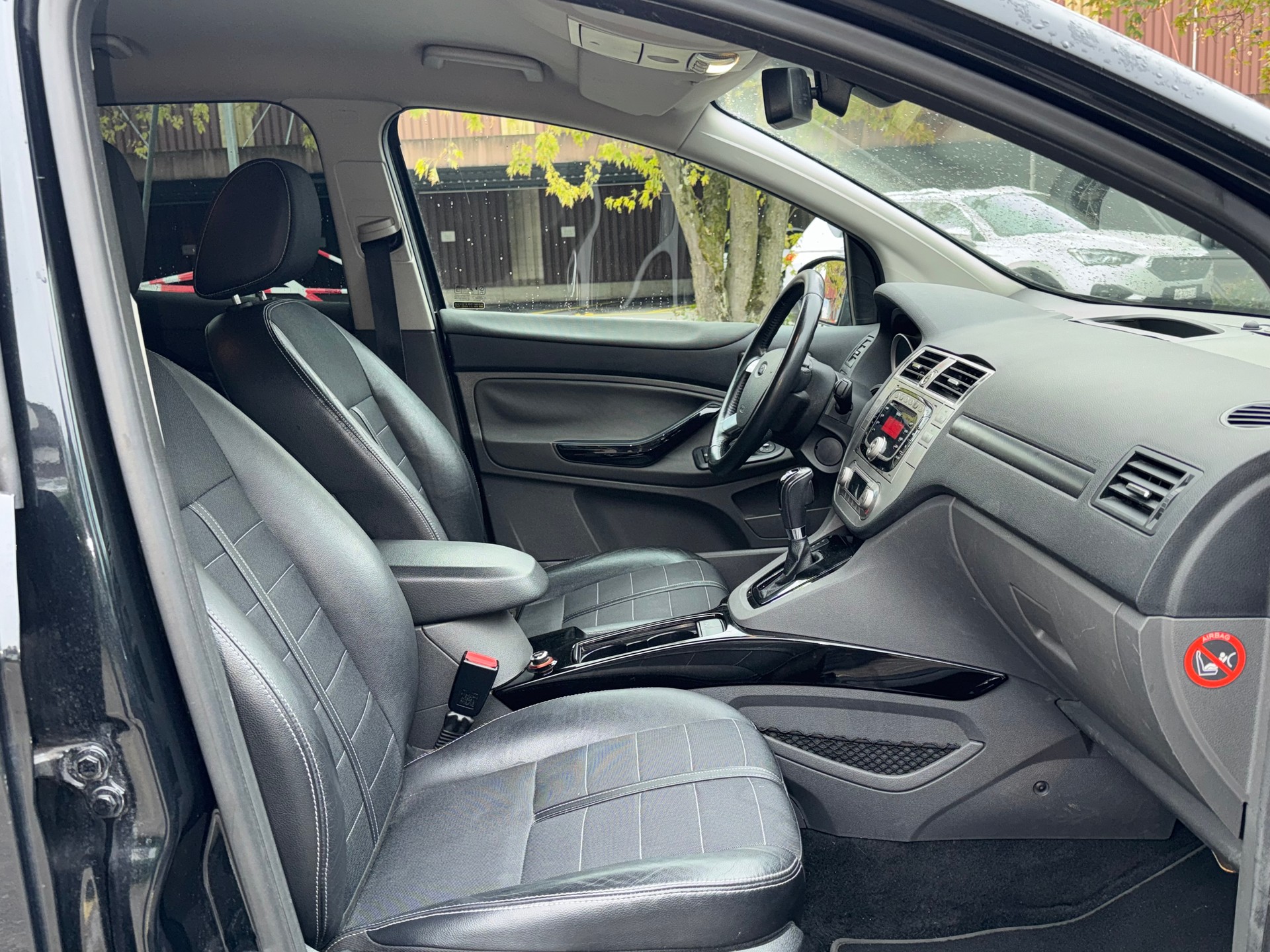 FORD Kuga 2.0 TDCi Titanium 4WD PowerShift-image-10