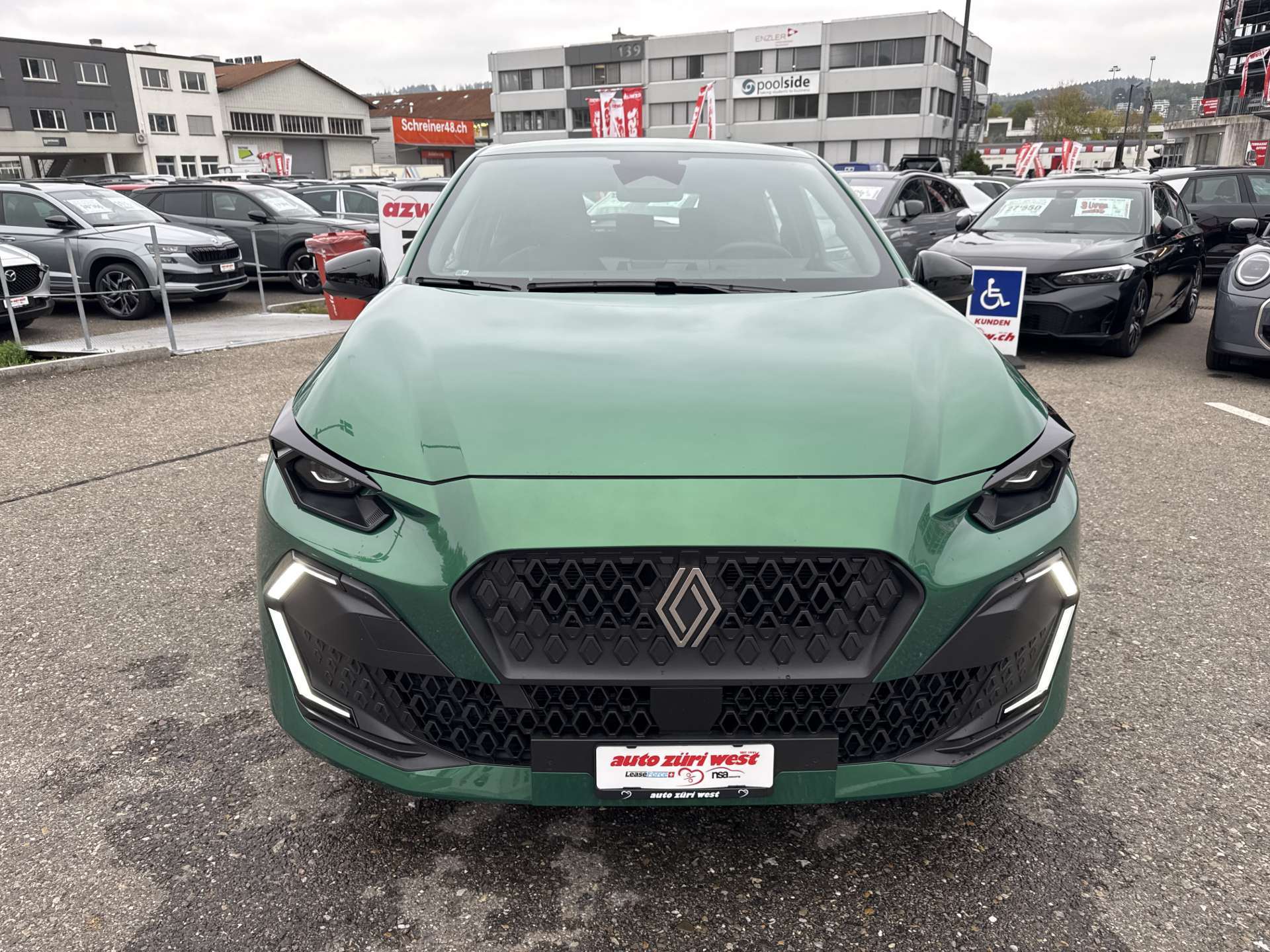 RENAULT Clio 1.2 TCe Evolution NEUES MODELL EDC-Automat-image-13