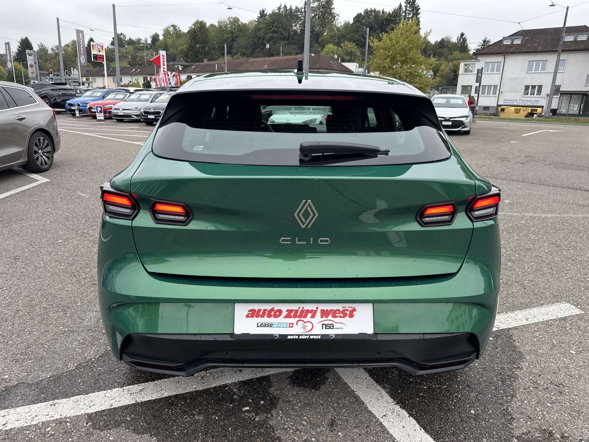 RENAULT Clio 1.2 TCe Evolution NEUES MODELL EDC-Automat-image-14