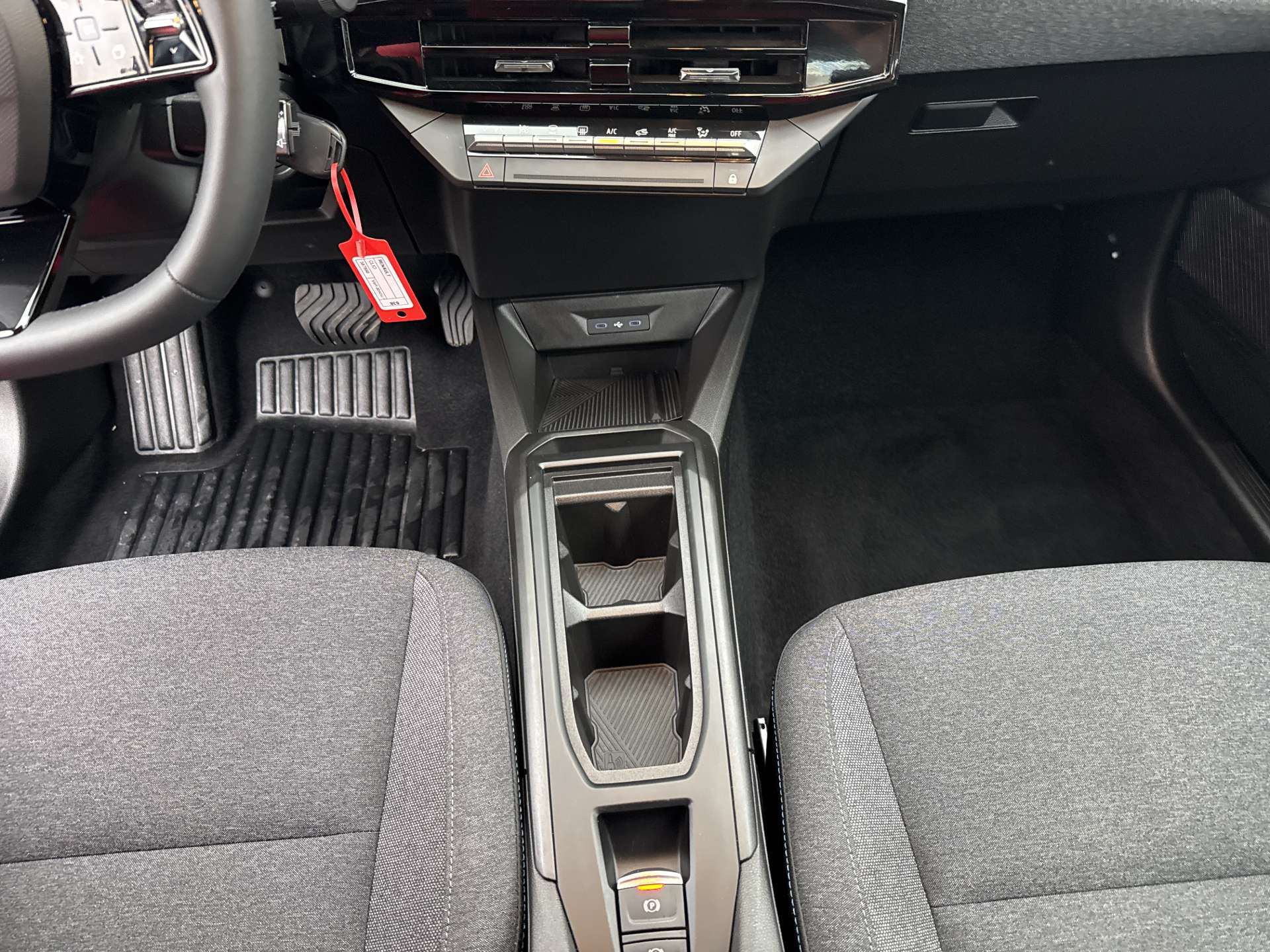 RENAULT Clio 1.2 TCe Evolution NEUES MODELL EDC-Automat-image-11