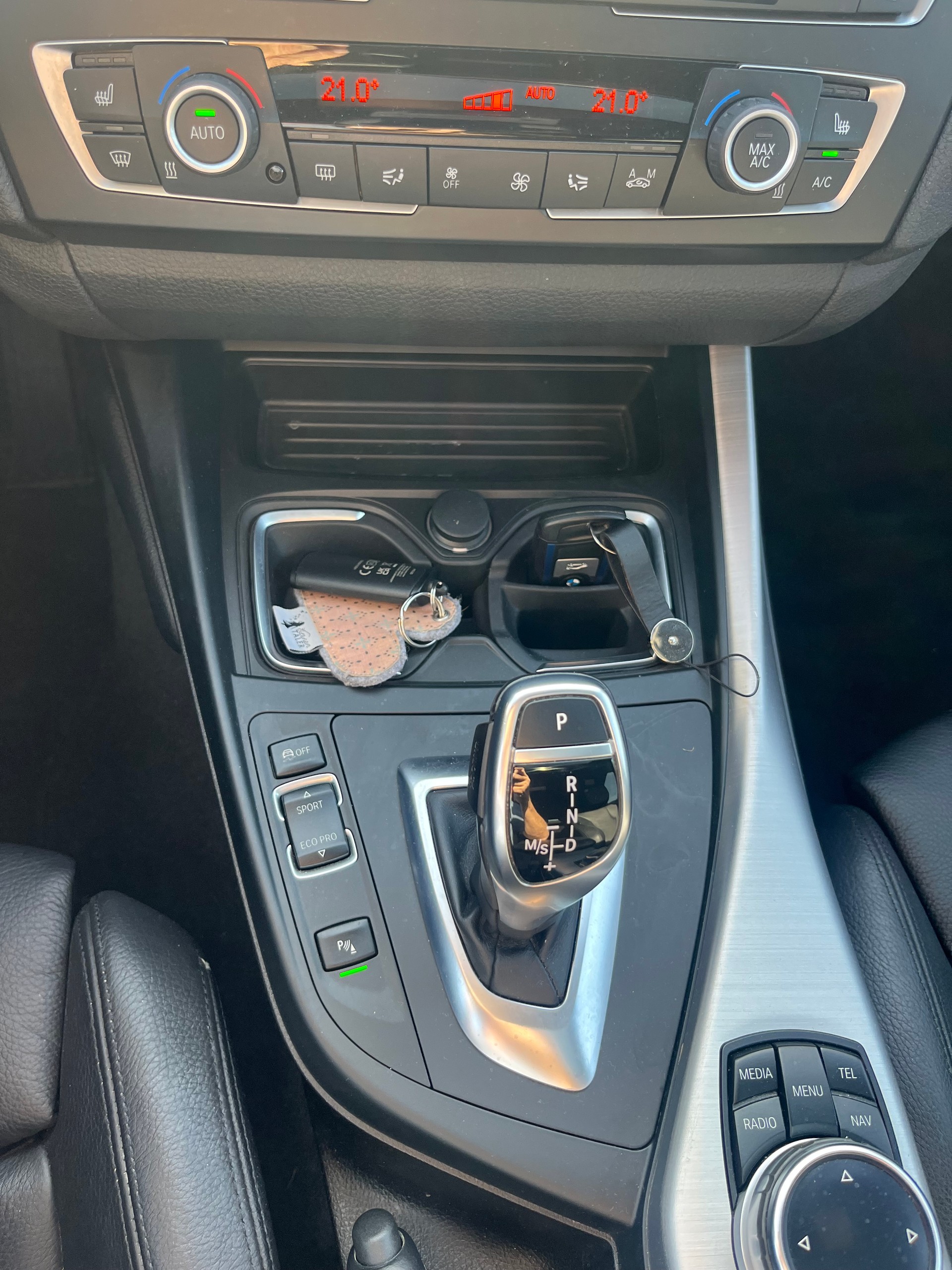 BMW M135i xDrive Steptronic-image-6