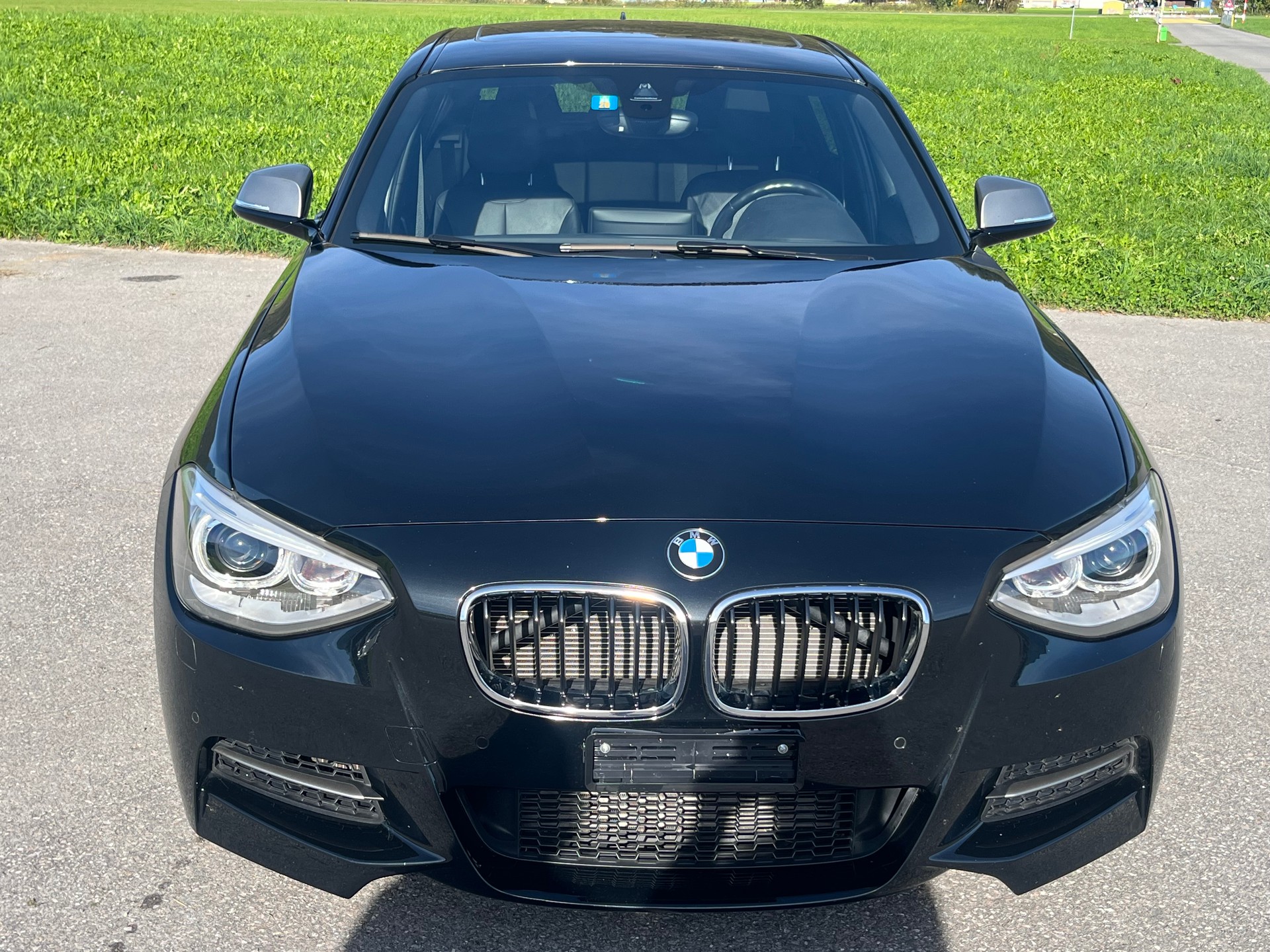 BMW M135i xDrive Steptronic-image-1