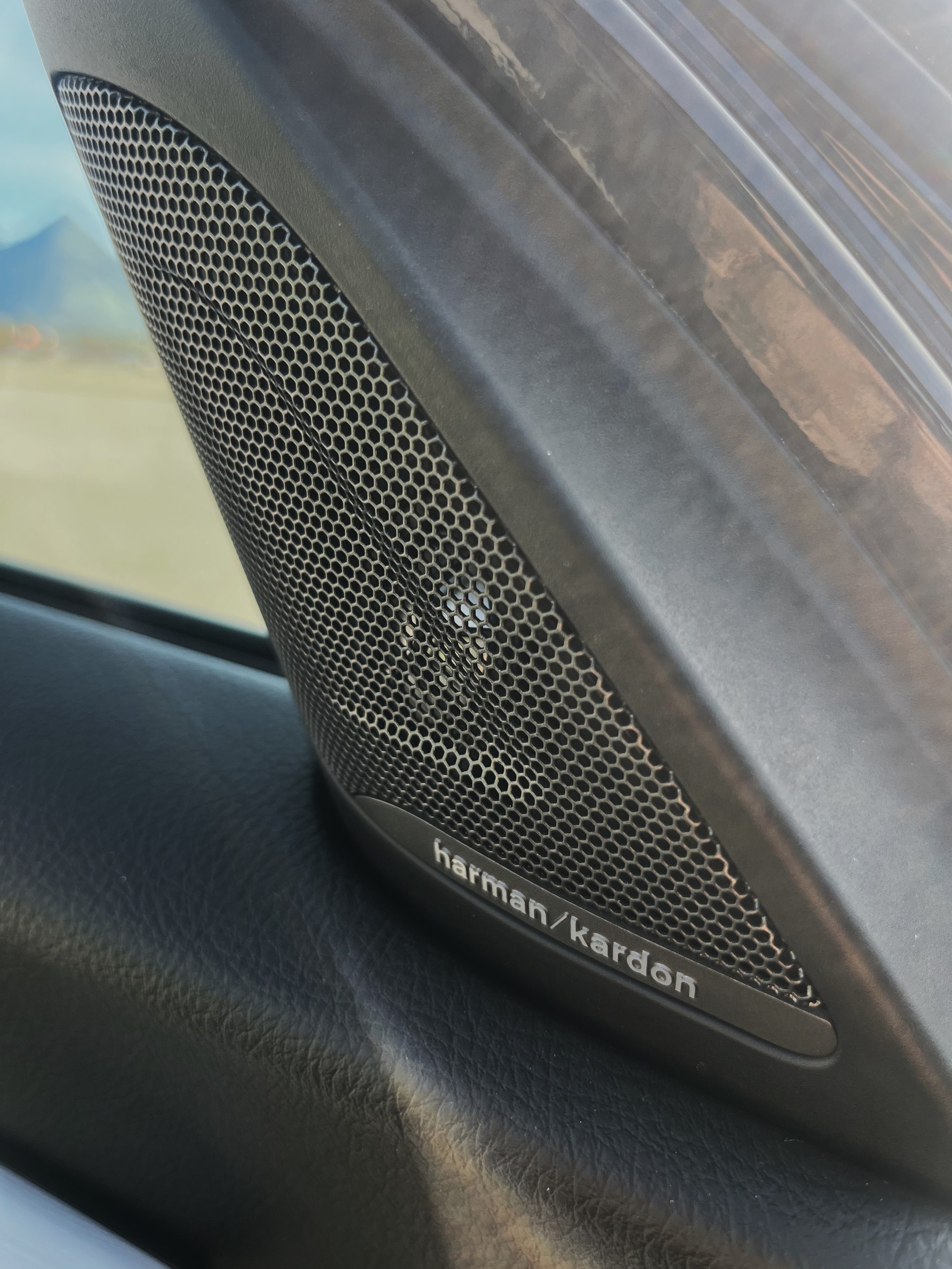 BMW M135i xDrive Steptronic-image-9